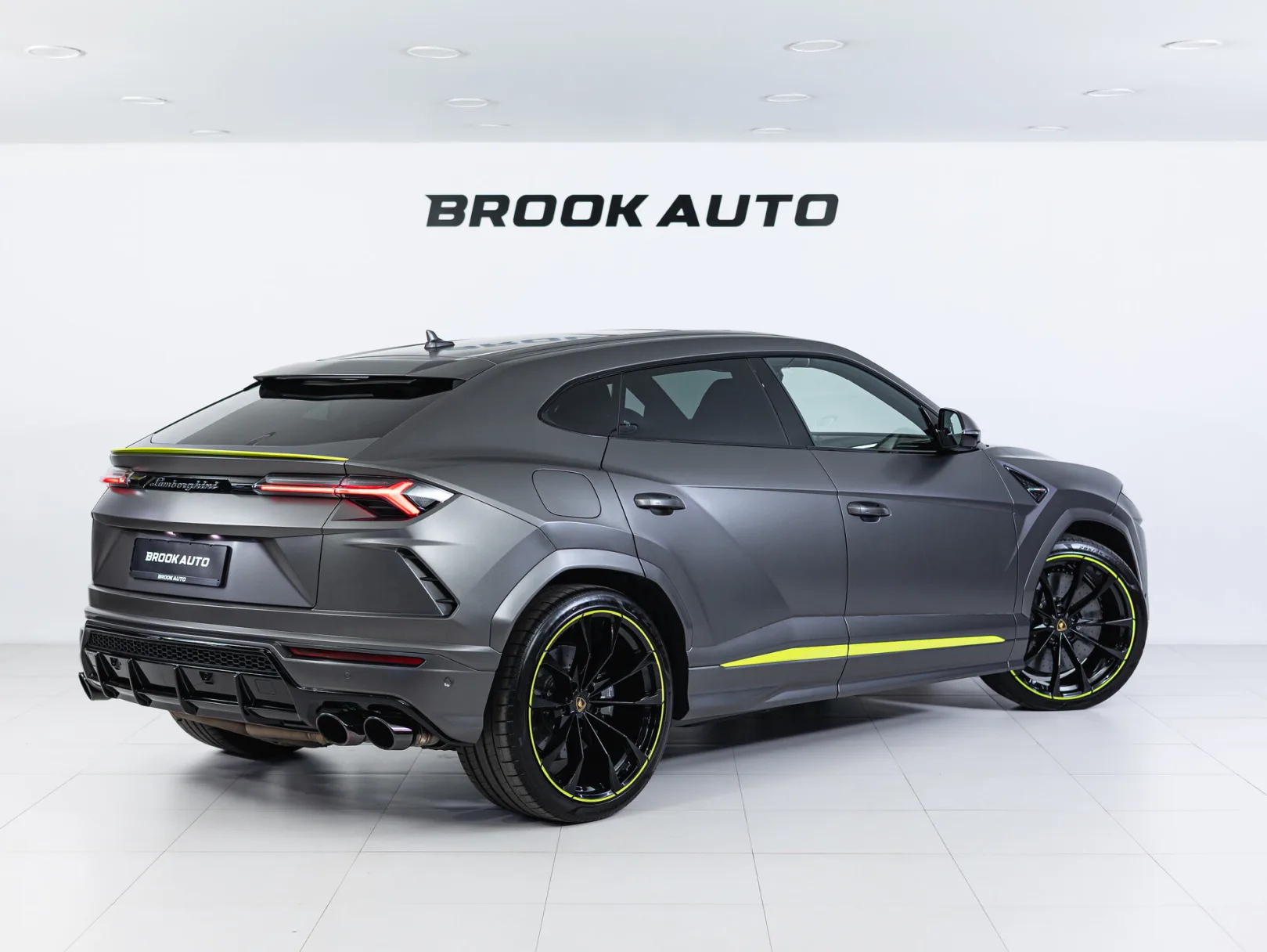 Lamborghini Urus Individual I, 2021 — экстерьер, фото 4