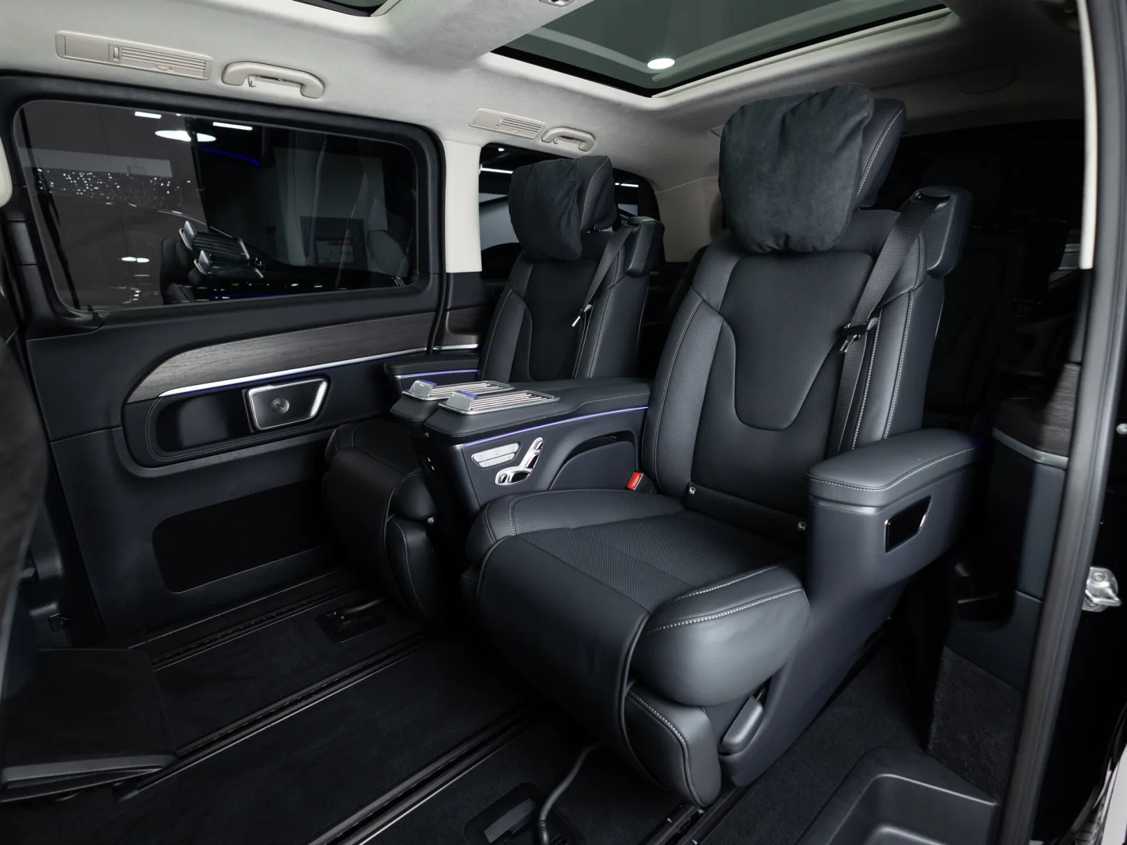 Mercedes-Benz V-Класс Exclusive III (W447) Рестайлинг 2, 2025 — экстерьер, фото 29