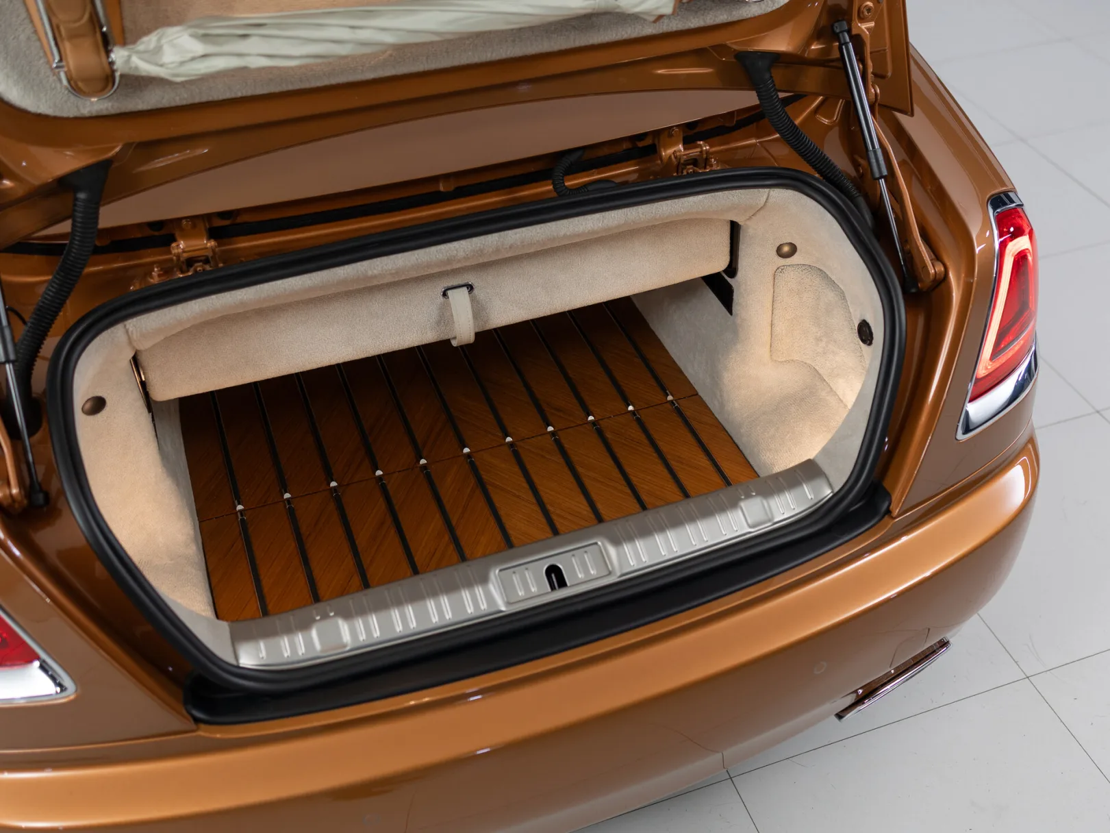 Rolls-Royce Dawn Individual I, 2016 — экстерьер, фото 39