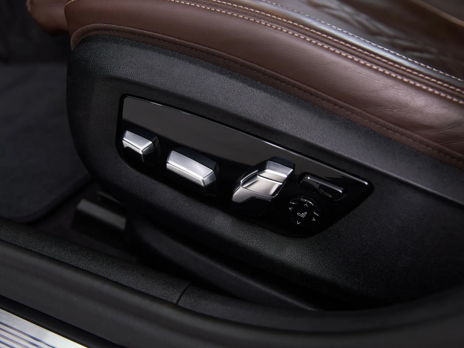 BMW 5 серии 530d xDrive M Sport VII (G30/G31/G38), 2020 — экстерьер, фото 13