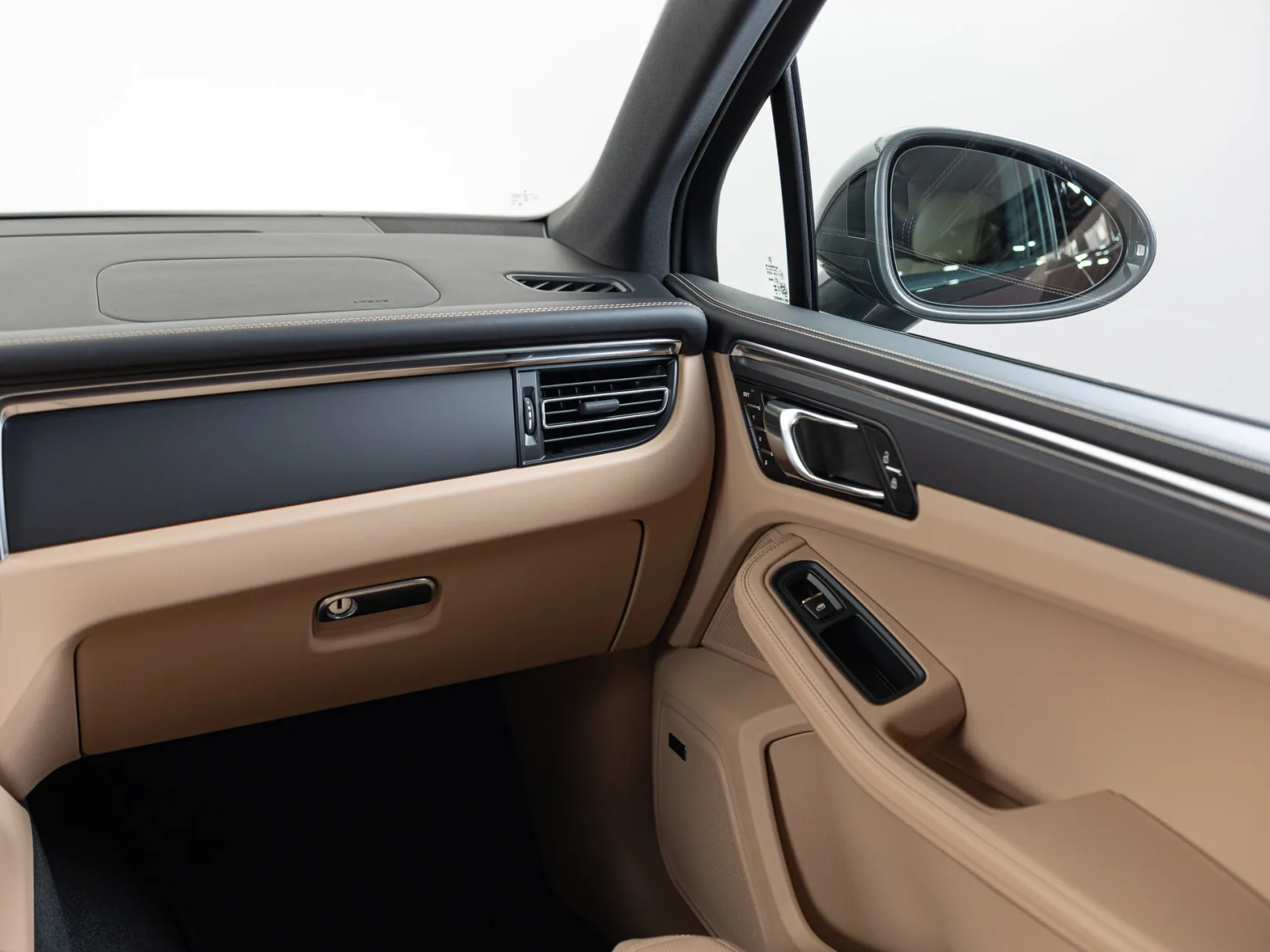 Porsche Macan T I Рестайлинг 2, 2025 — экстерьер, фото 21