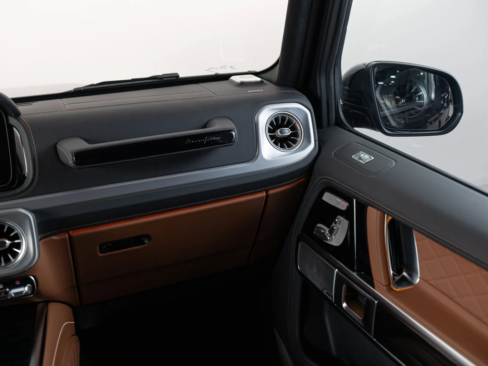 Mercedes-Benz G-Класс AMG G 63 II (W465) Рестайлинг, 2025 — экстерьер, фото 23