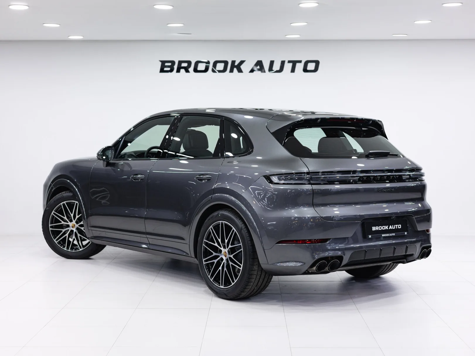 Porsche Cayenne Базовая III Рестайлинг, 2025 — экстерьер, фото 6