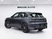Porsche Cayenne Базовая III Рестайлинг, 2025 — экстерьер, фото 6