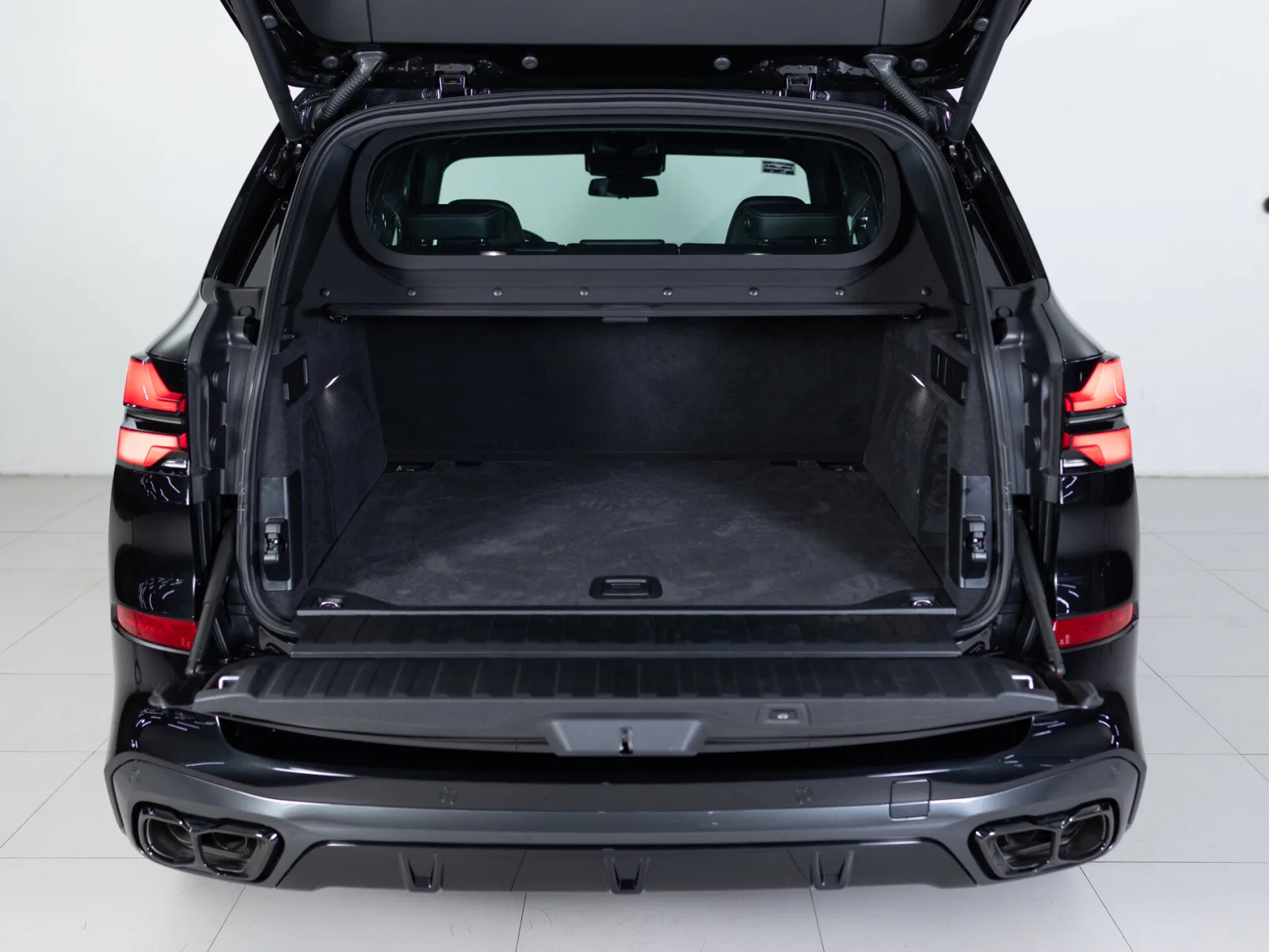 BMW X5 M60i IV (G05/G18) Рестайлинг, 2024 — экстерьер, фото 29