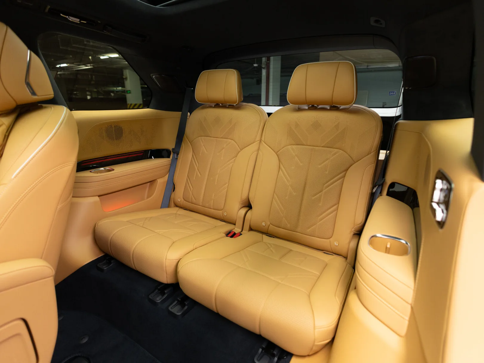 Zeekr 9X Max (6 seats) I, 2026 — экстерьер, фото 32