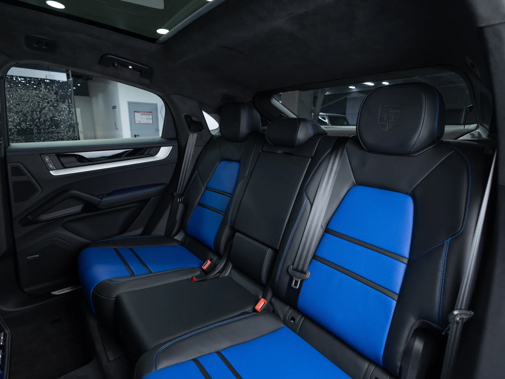 Porsche Cayenne Coupé III Рестайлинг, 2025 — экстерьер, фото 30