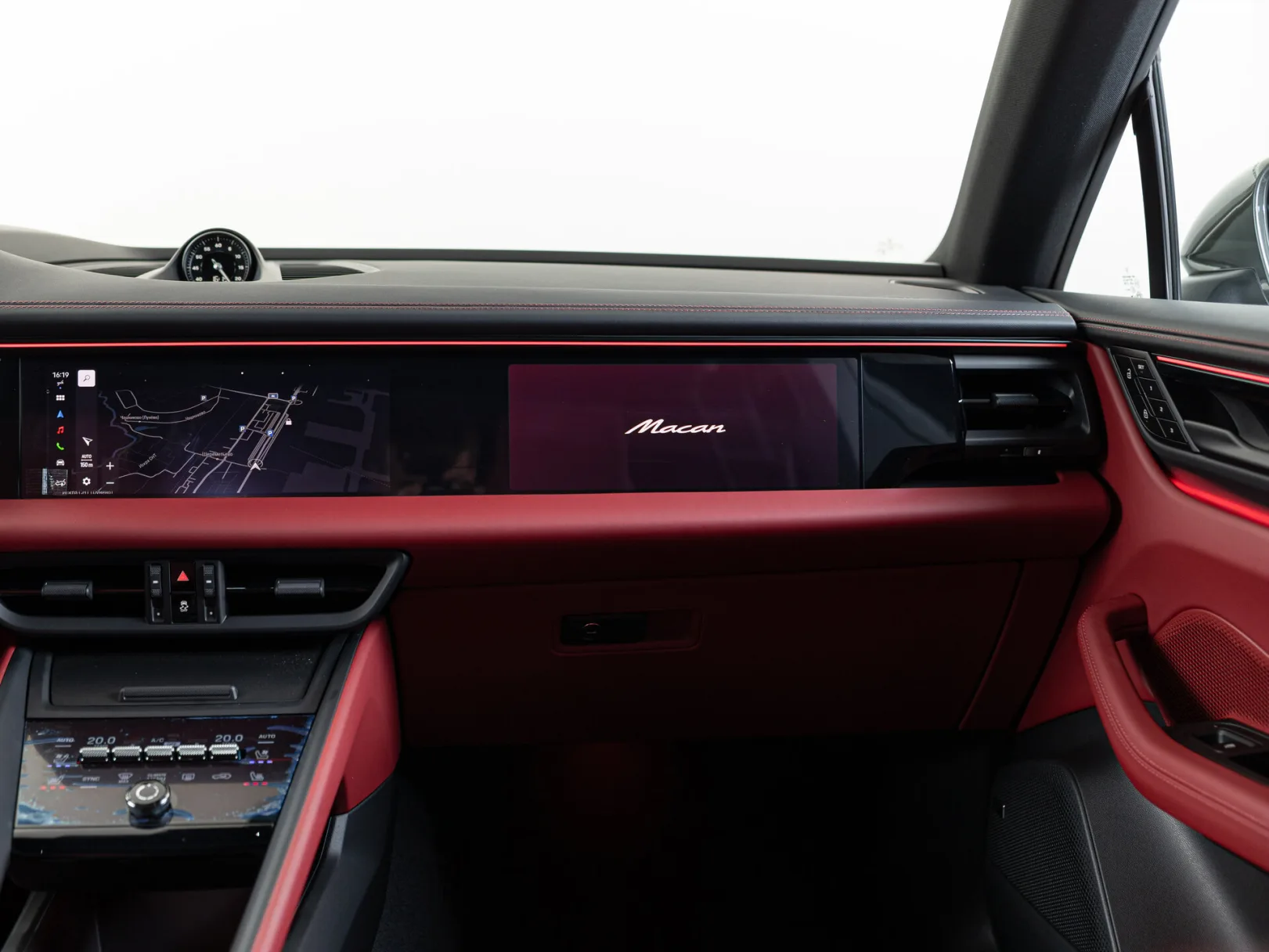 Porsche Macan 4 Electric II, 2025 — экстерьер, фото 20