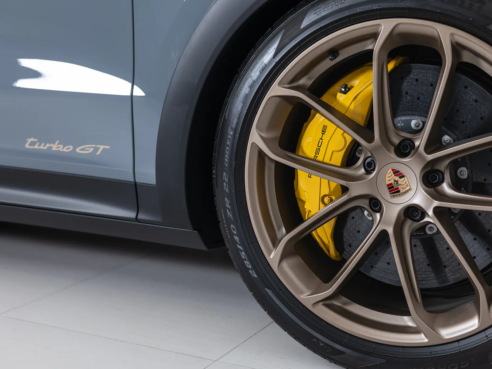 Porsche Cayenne Turbo GT III Рестайлинг, 2025 — экстерьер, фото 35