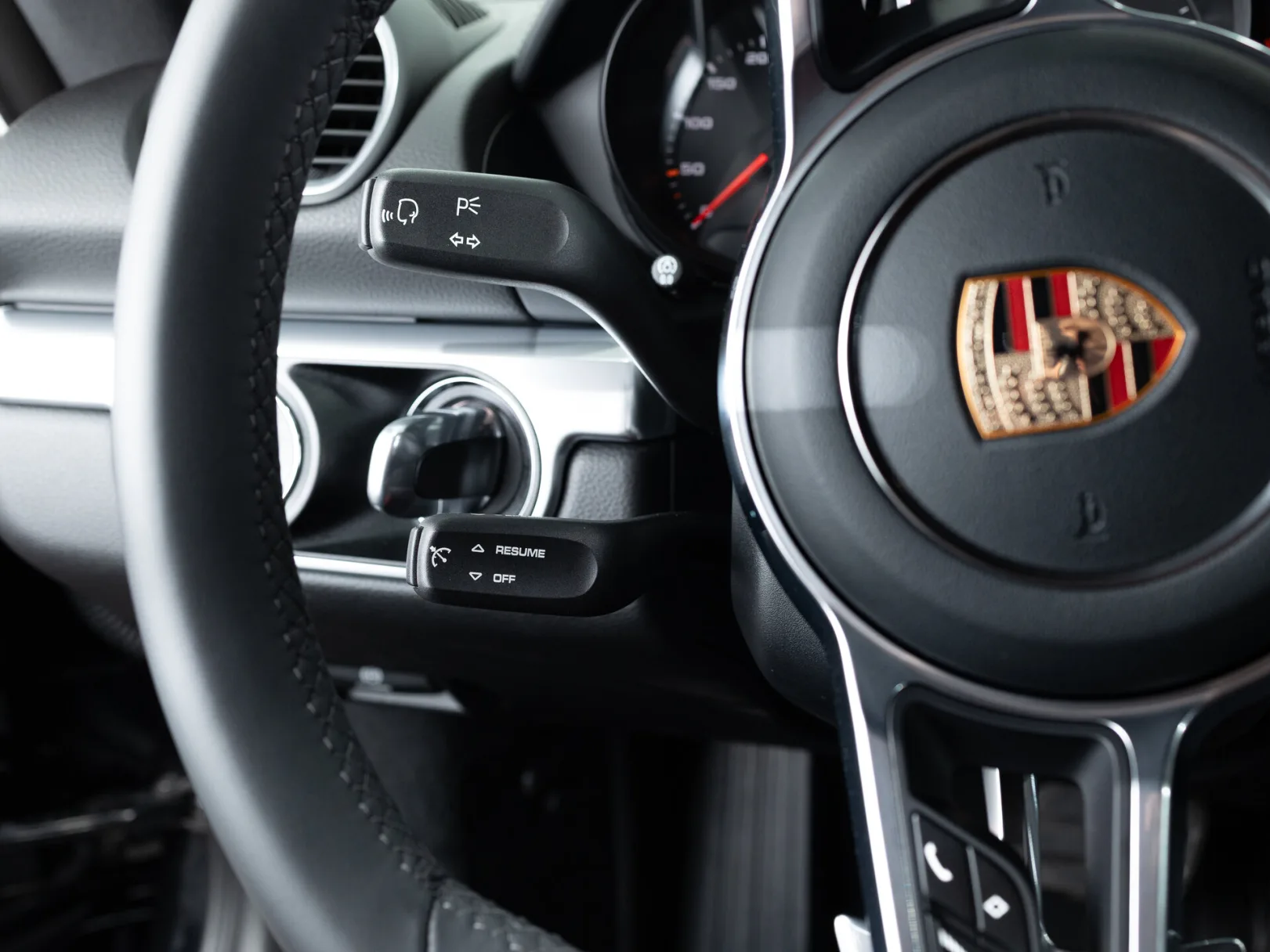 Porsche Cayman 718 Cayman III 718 (982), 2025 — экстерьер, фото 15