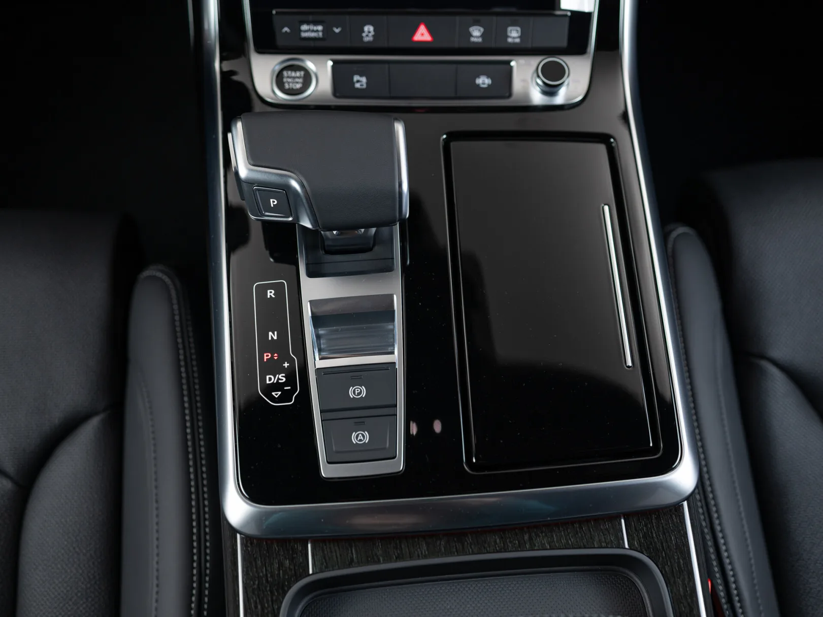 Audi Q8 55 TFSI I (4M) Рестайлинг, 2024 — экстерьер, фото 17