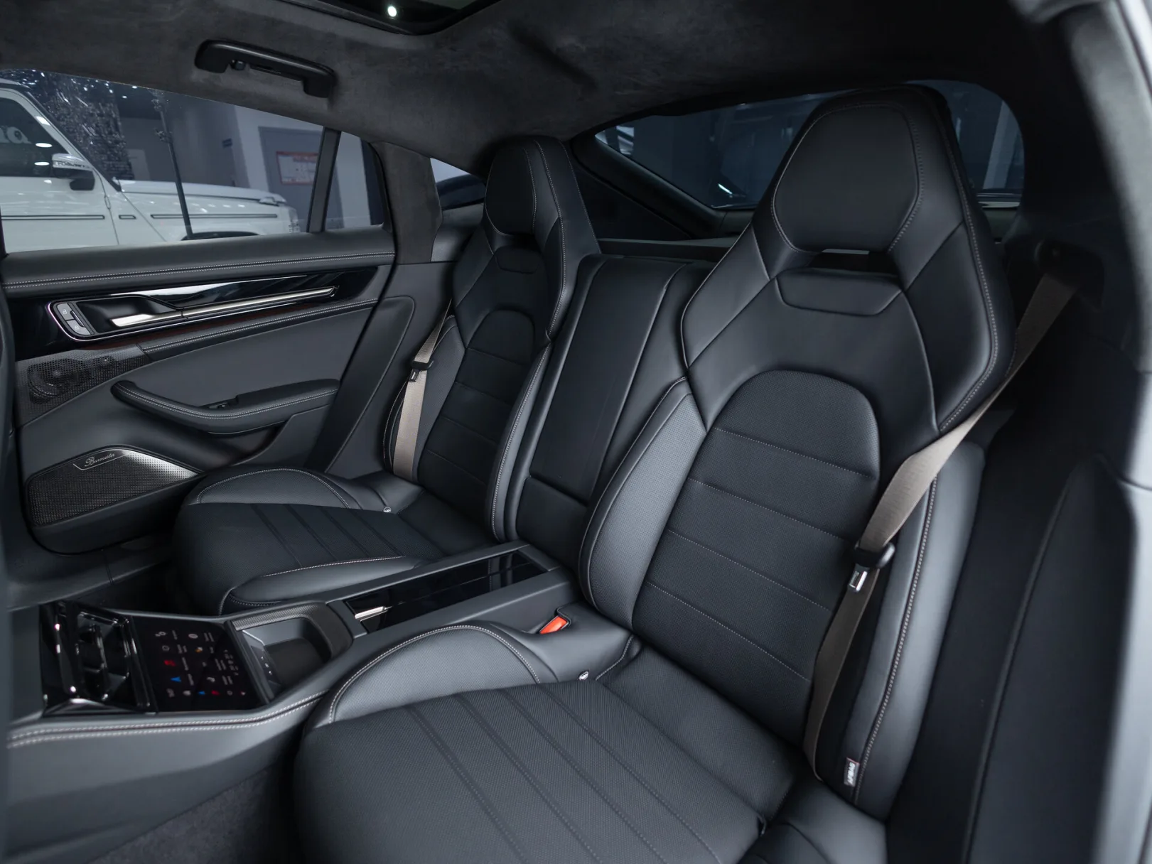 Porsche Panamera Turbo S E-Hybrid III, 2024 — экстерьер, фото 35