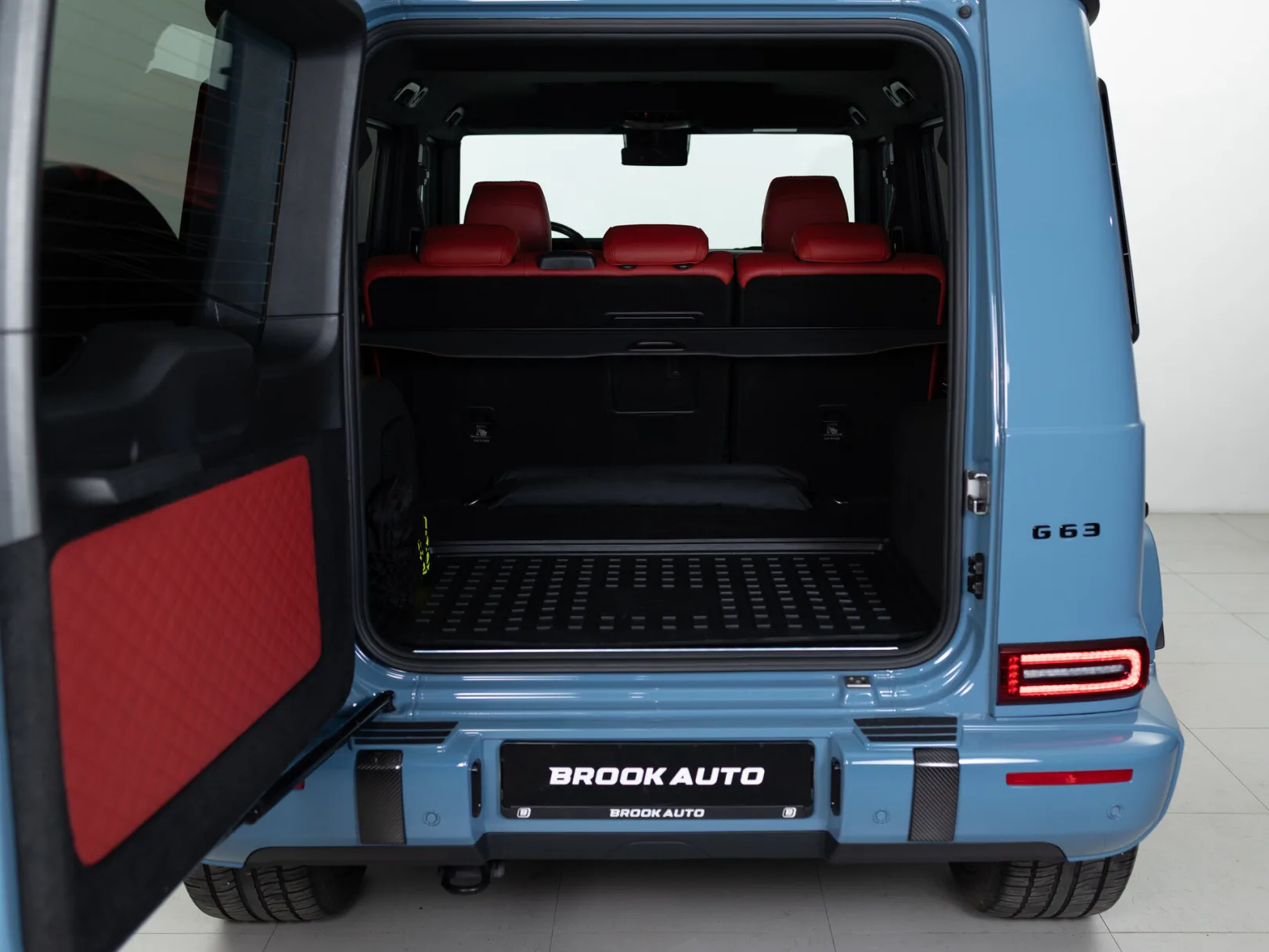 Mercedes-Benz G-Класс AMG G 63 II (W463), 2023 — экстерьер, фото 32