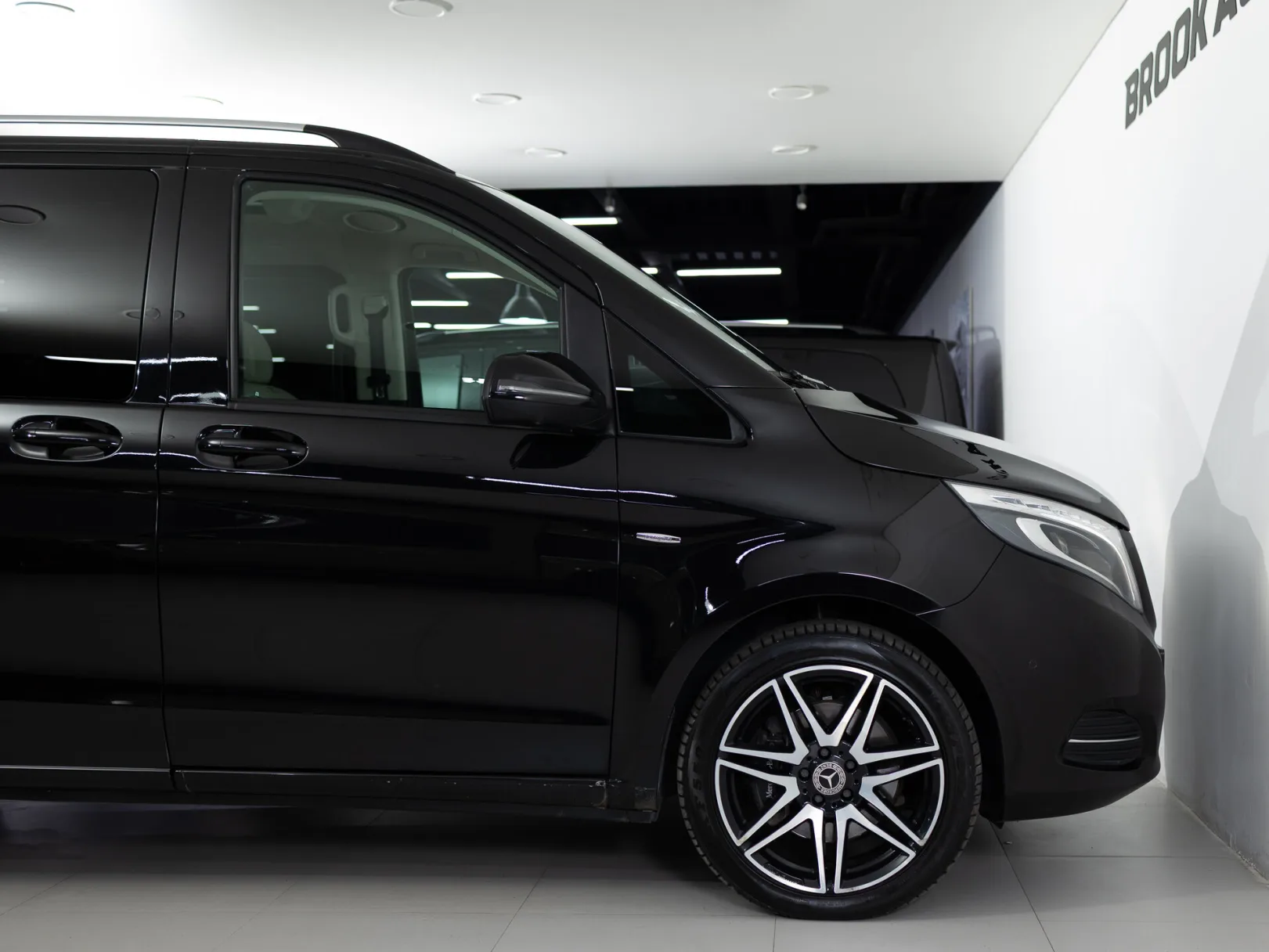 Mercedes-Benz V-Класс III (W447), 2017 — экстерьер, фото 32