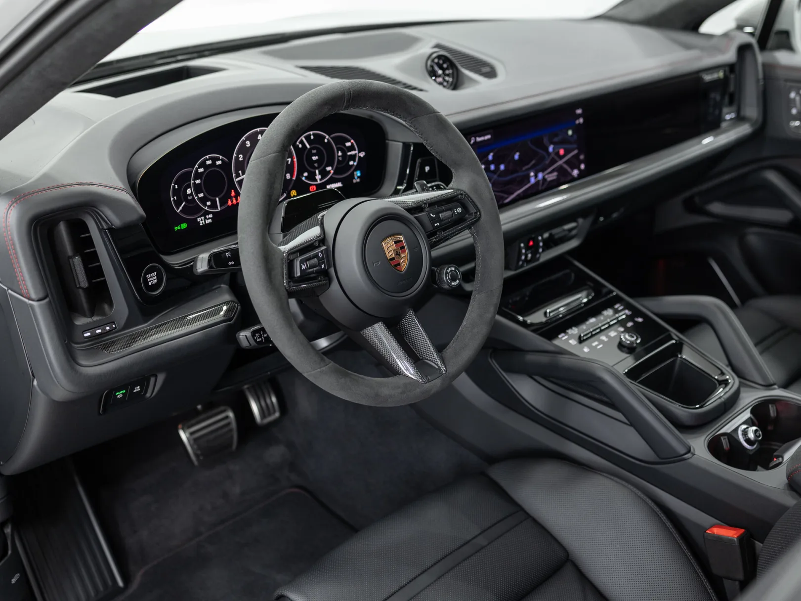 Porsche Cayenne GTS Coupé III Рестайлинг, 2026 — экстерьер, фото 11