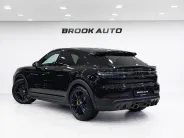 Porsche Cayenne Turbo GT III Рестайлинг, 2025 — экстерьер, фото 6
