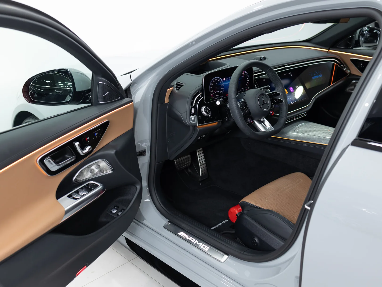 Mercedes-Benz E-Класс AMG E 53 4MATIC+ VI (W214), 2025 — экстерьер, фото 7