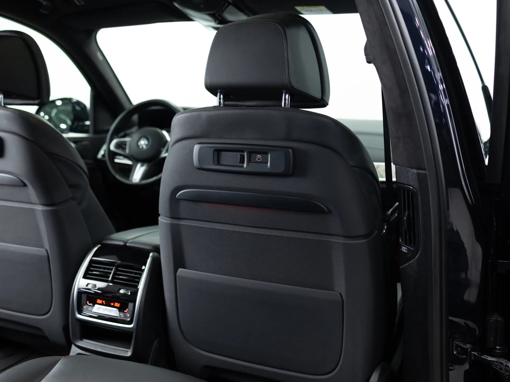 BMW X7 xDrive40i M Sport Pro I (G07), 2019 — экстерьер, фото 26