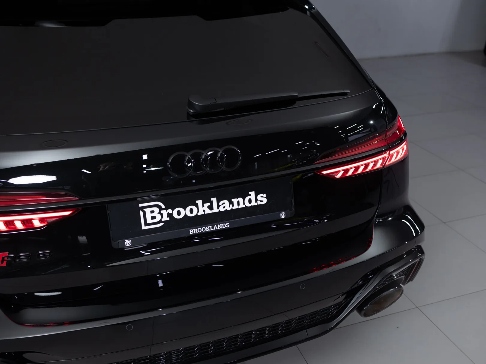 Audi RS 6 TFSI quattro IV (C8), 2020 — экстерьер, фото 29