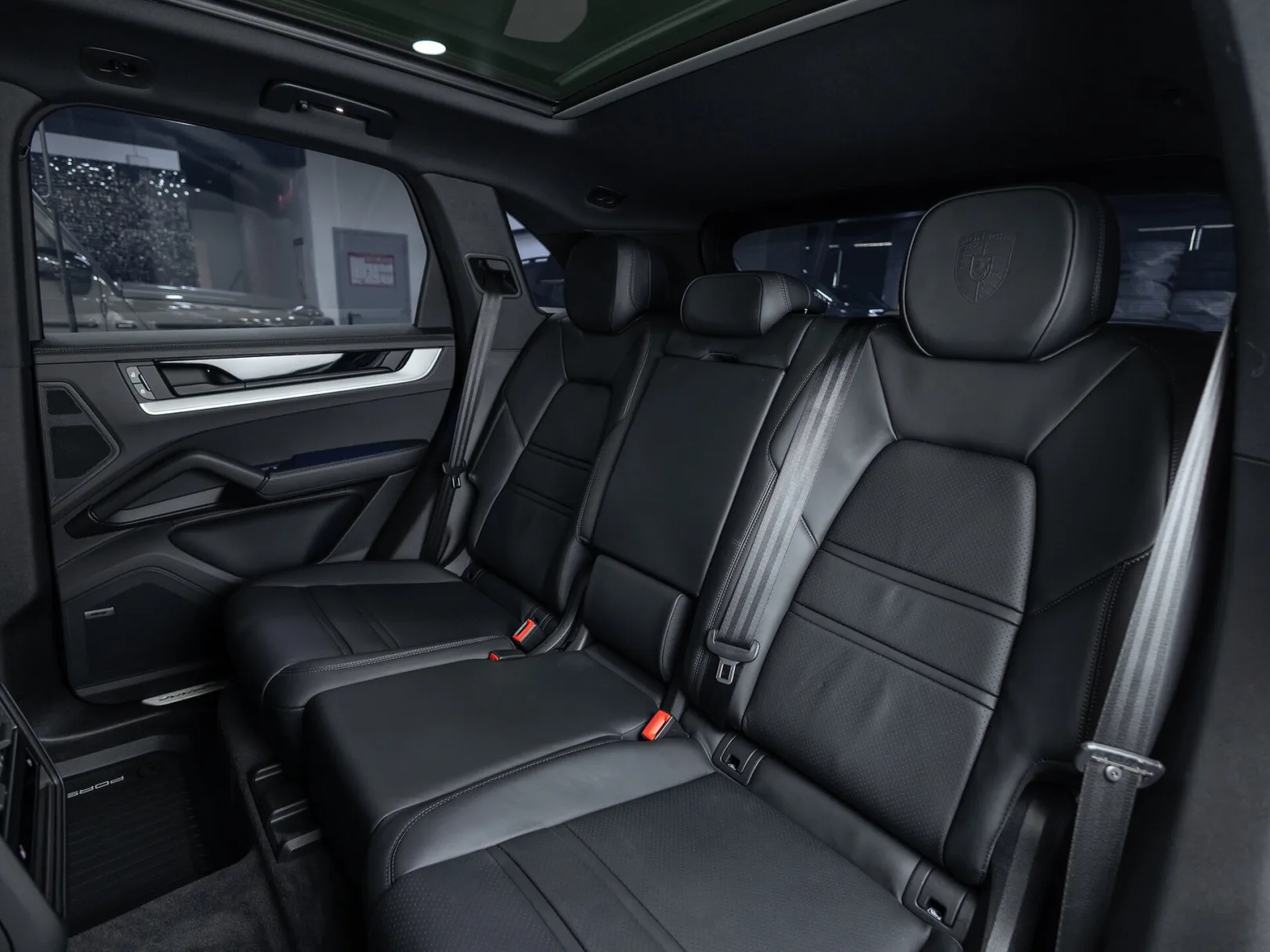 Porsche Cayenne Базовая III Рестайлинг, 2023 — экстерьер, фото 28