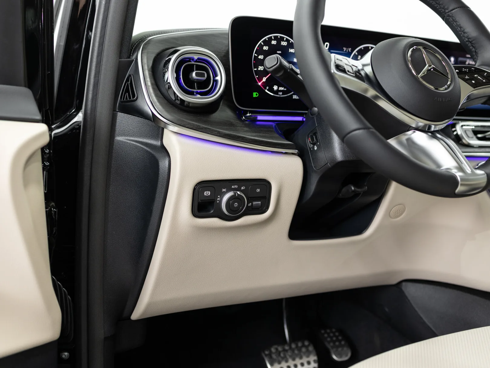 Mercedes-Benz V-Класс Exclusive III (W447) Рестайлинг 2, 2026 — экстерьер, фото 15