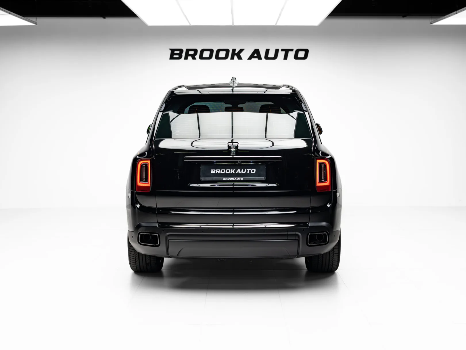 Rolls-Royce Cullinan Individual I (Series I), 2022 — экстерьер, фото 5