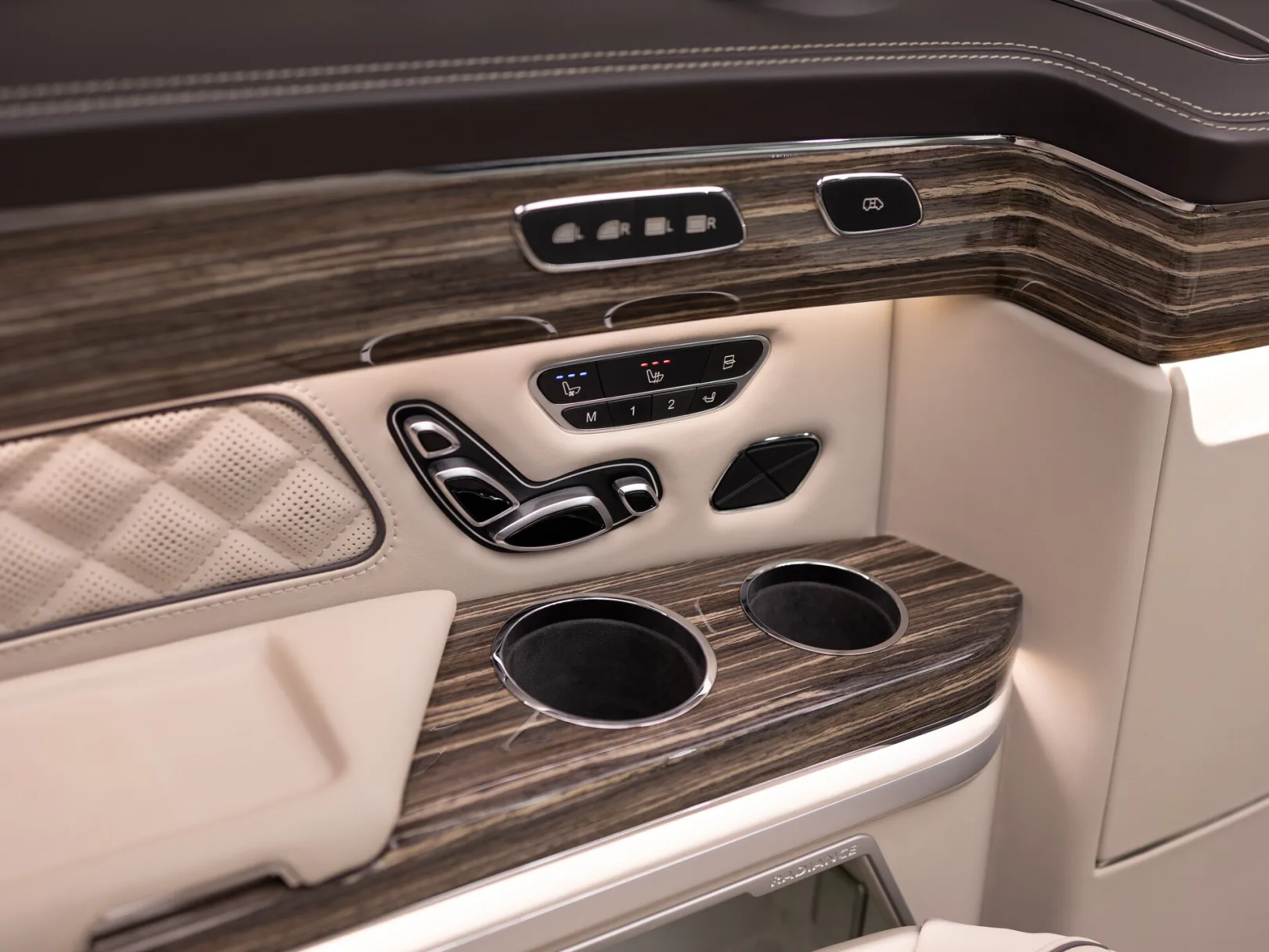 Mercedes-Benz V-Класс VIP III (W447) Рестайлинг, 2021 — экстерьер, фото 15