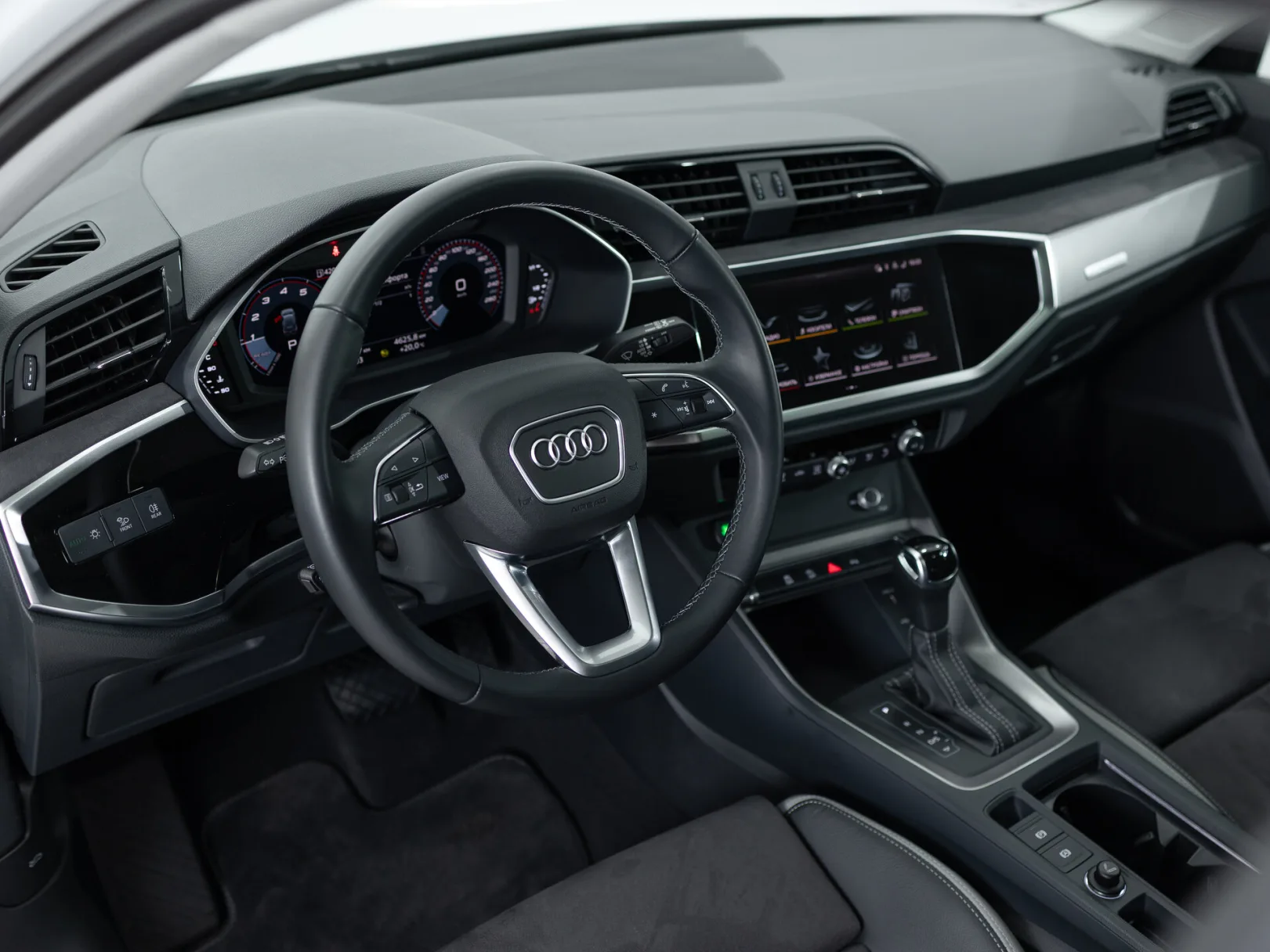 Audi Q3 35 TFSI Aggressive dynamic II (F3), 2023 — экстерьер, фото 9