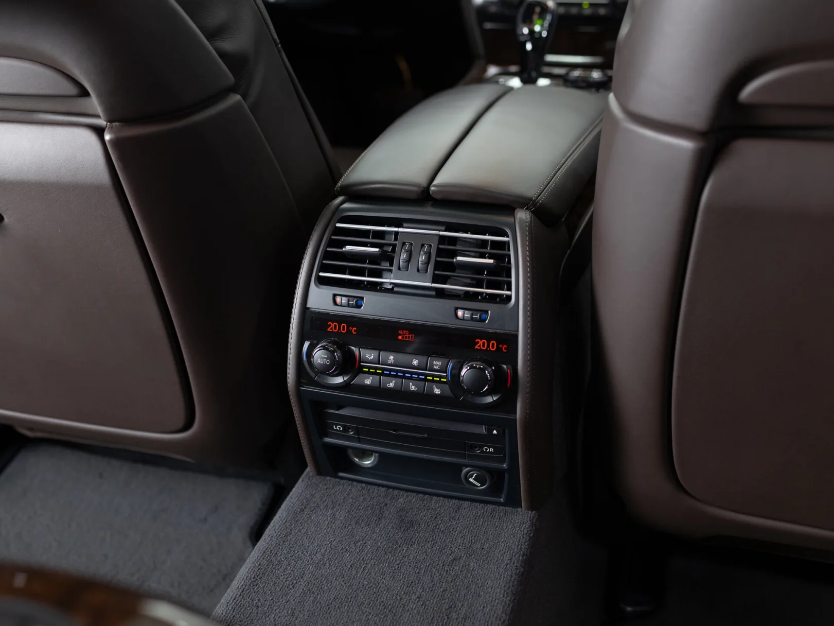 BMW 7 серии 760Li V (F01/F02/F04) Рестайлинг, 2012 — экстерьер, фото 24