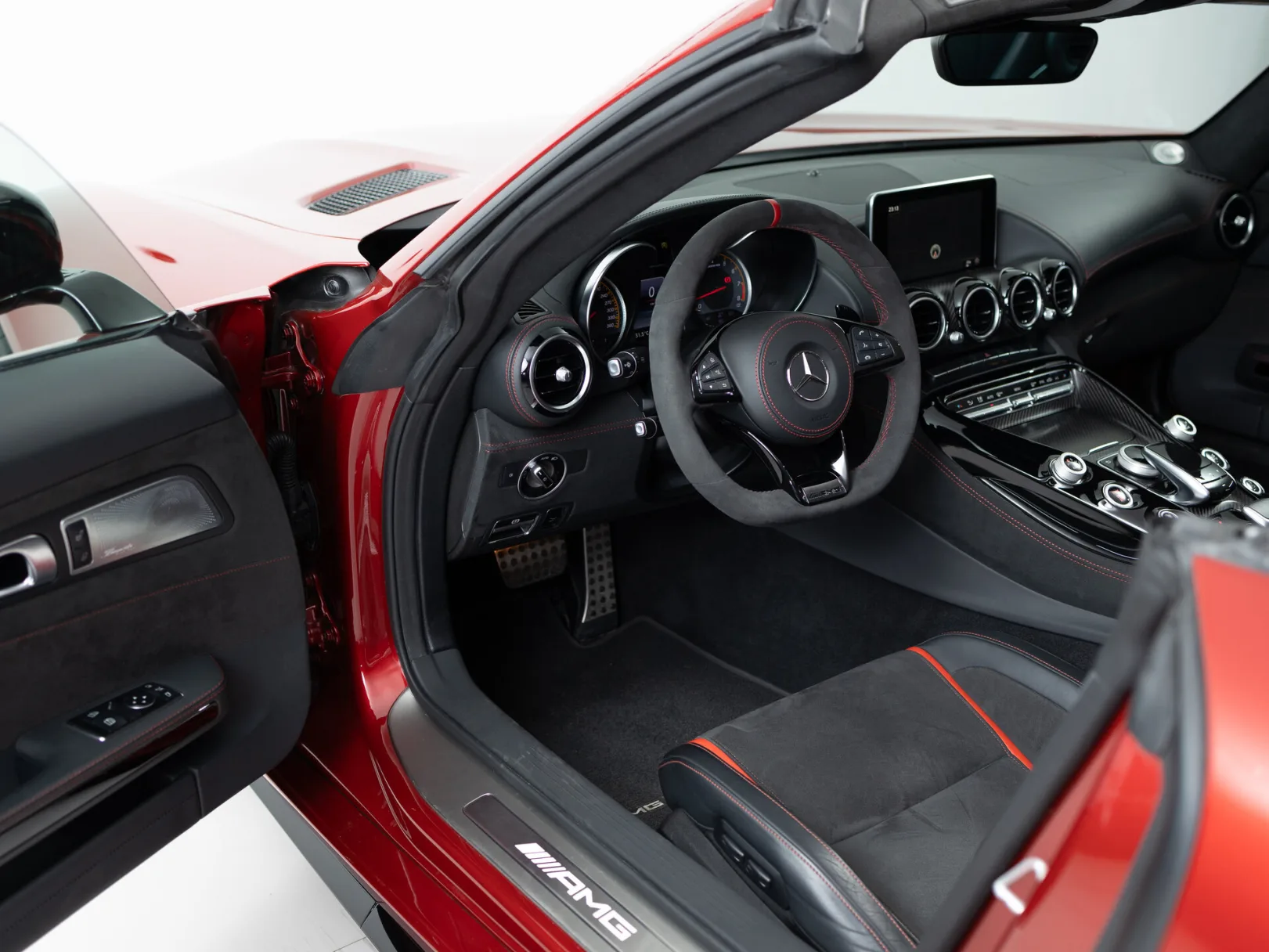 Mercedes-Benz AMG GT I Рестайлинг, 2017 — экстерьер, фото 13