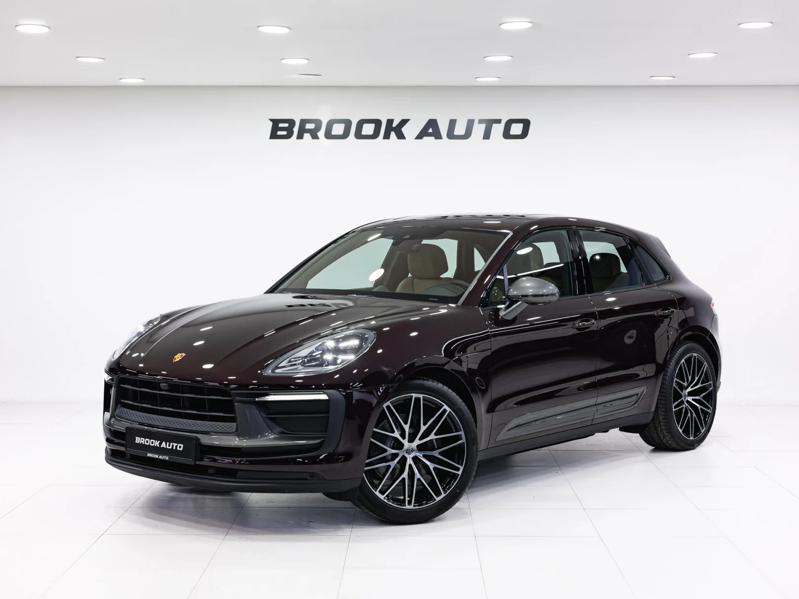Porsche Macan T I Рестайлинг 2, 2025 — экстерьер, фото 1
