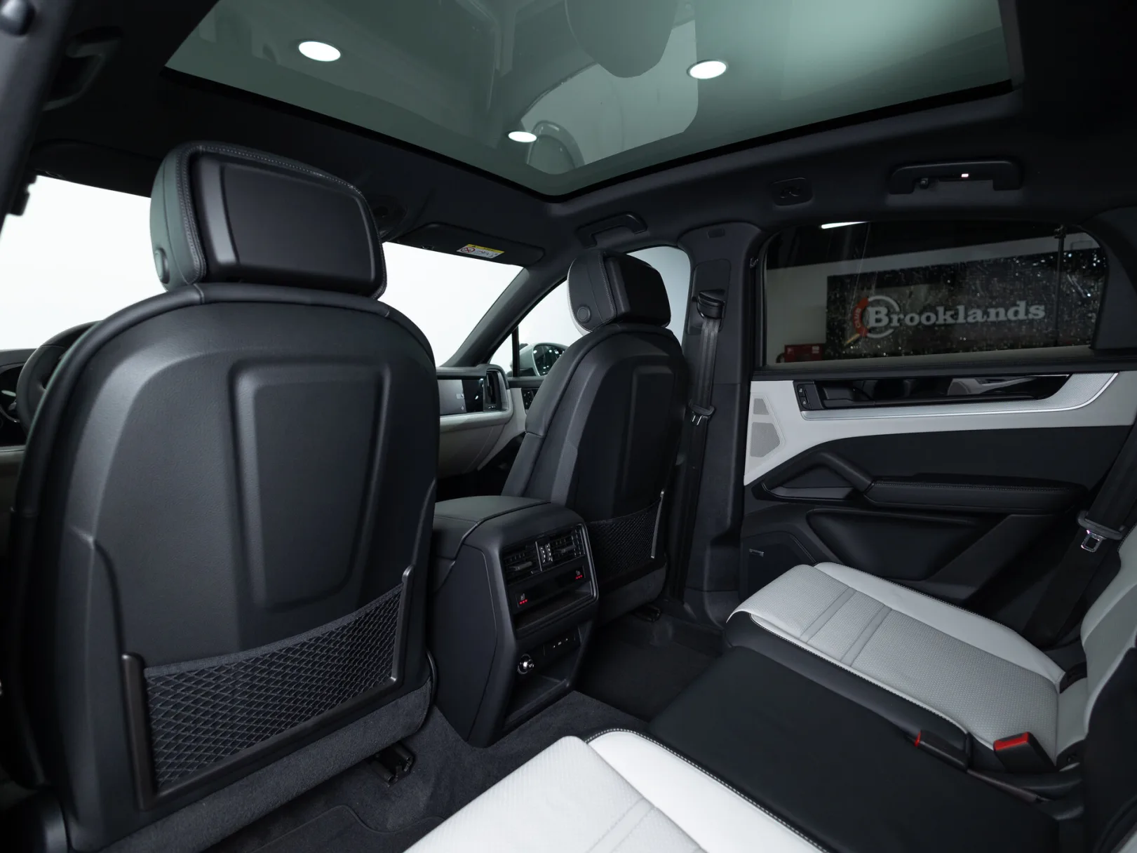 Porsche Cayenne Coupé III Рестайлинг, 2024 — экстерьер, фото 25