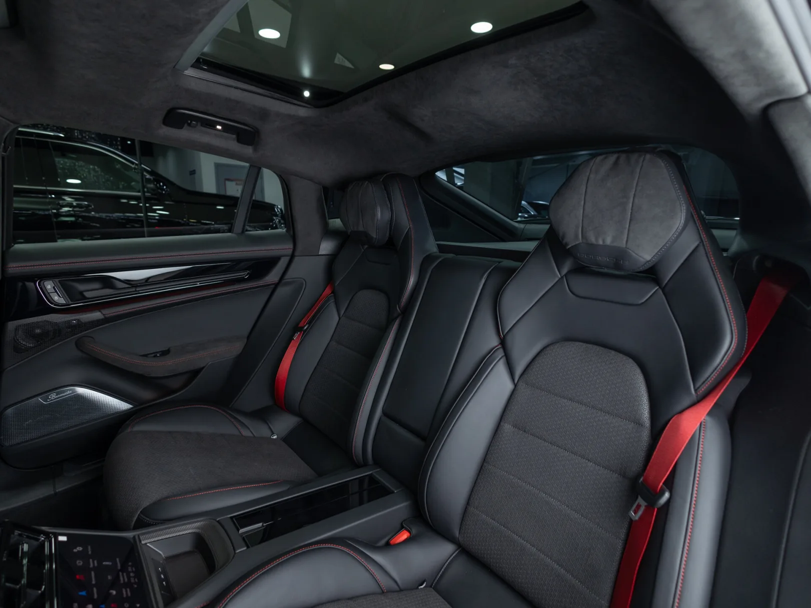 Porsche Panamera GTS III, 2025 — экстерьер, фото 34