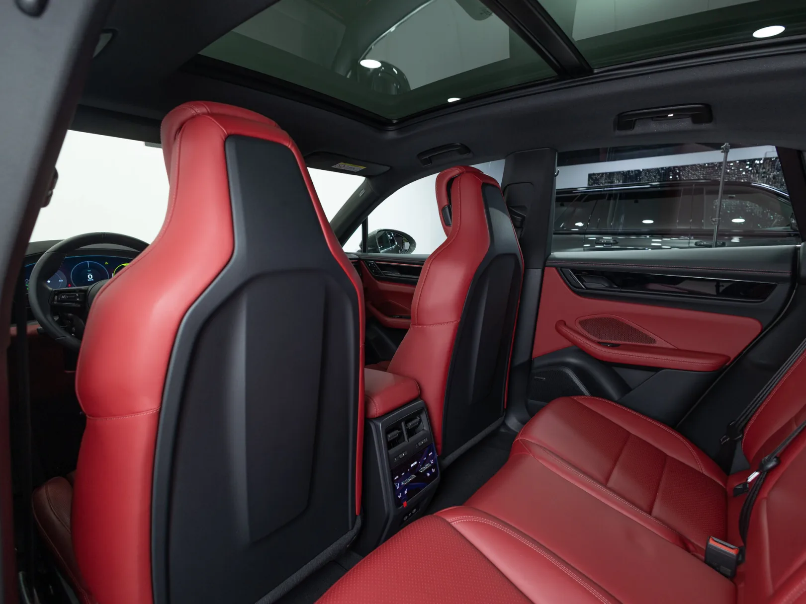 Porsche Macan 4 Electric II, 2025 — экстерьер, фото 26