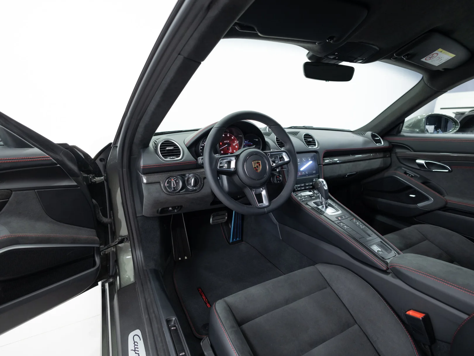 Porsche Cayman 718 Cayman GTS 4.0 III 718 (982), 2025 — экстерьер, фото 11