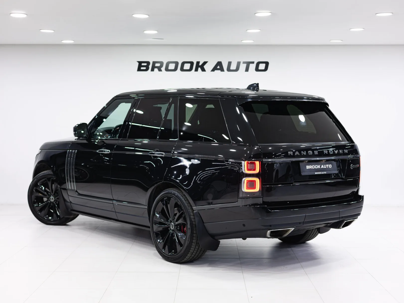 Land Rover Range Rover SVAutobiography Dynamic IV Рестайлинг, 2019 — экстерьер, фото 6