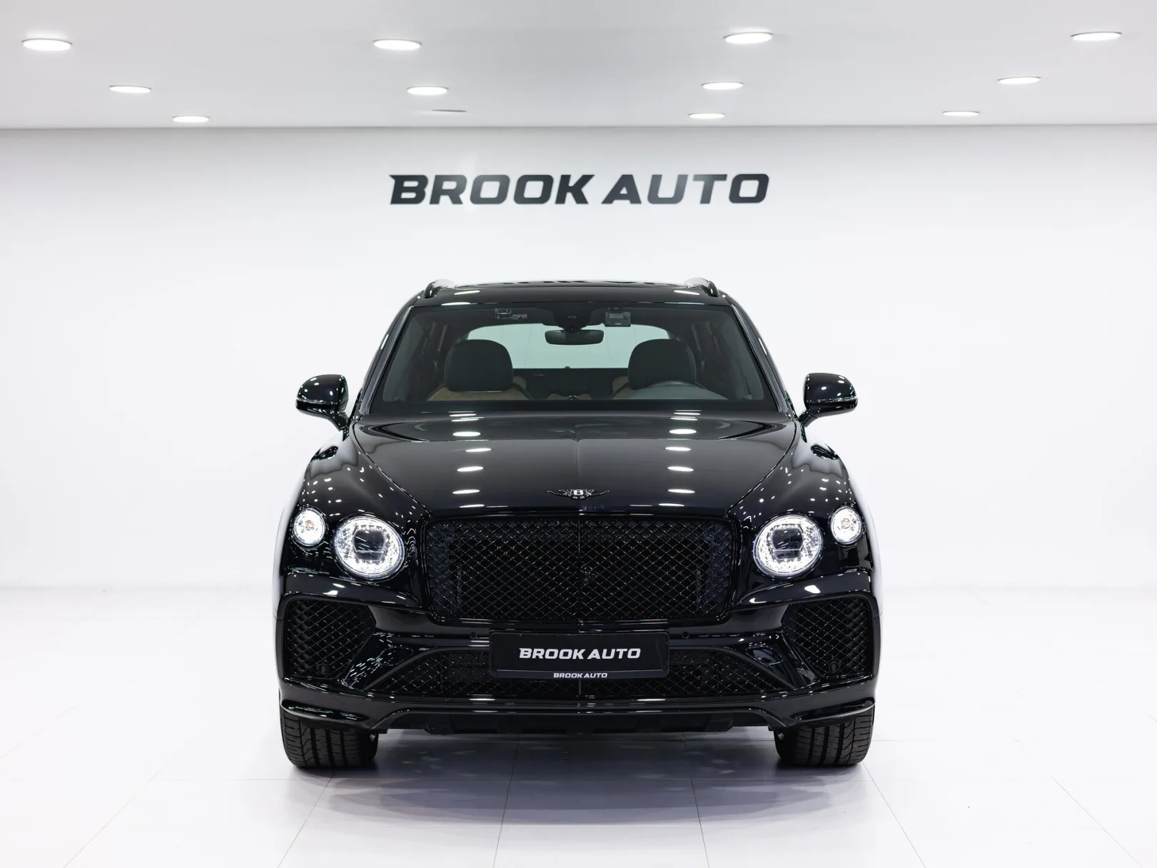 Bentley Bentayga Individual I Рестайлинг, 2022 — экстерьер, фото 2