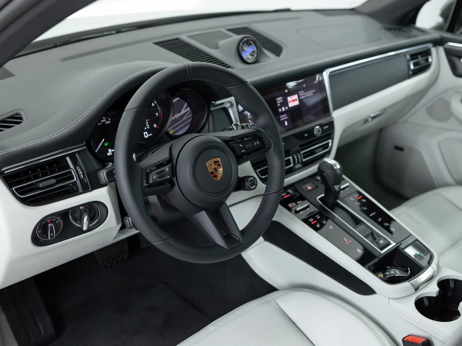 Porsche Macan T I Рестайлинг 2, 2025 — экстерьер, фото 10