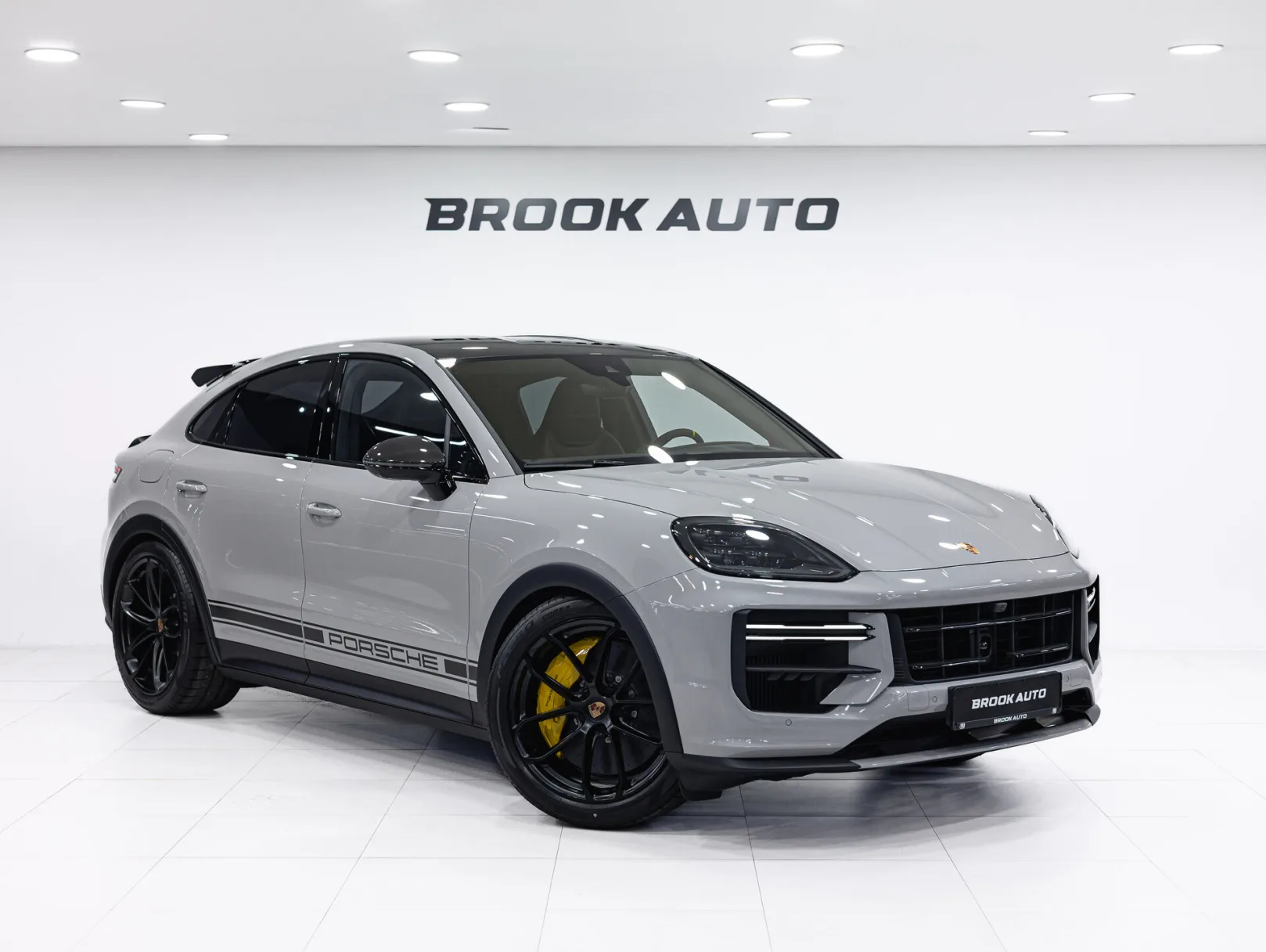 Porsche Cayenne Turbo GT III Рестайлинг, 2025 — экстерьер, фото 3