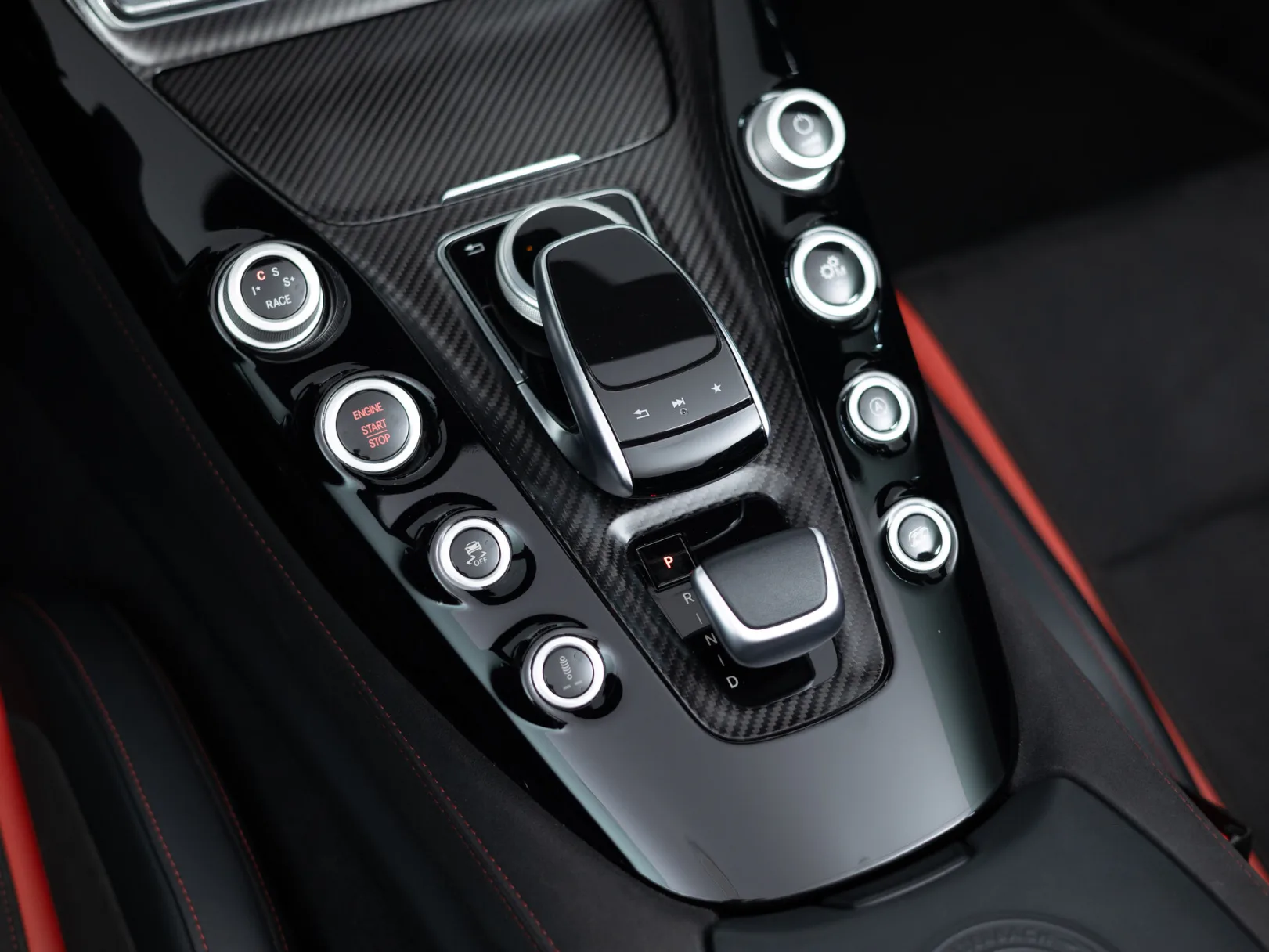 Mercedes-Benz AMG GT I Рестайлинг, 2017 — экстерьер, фото 30