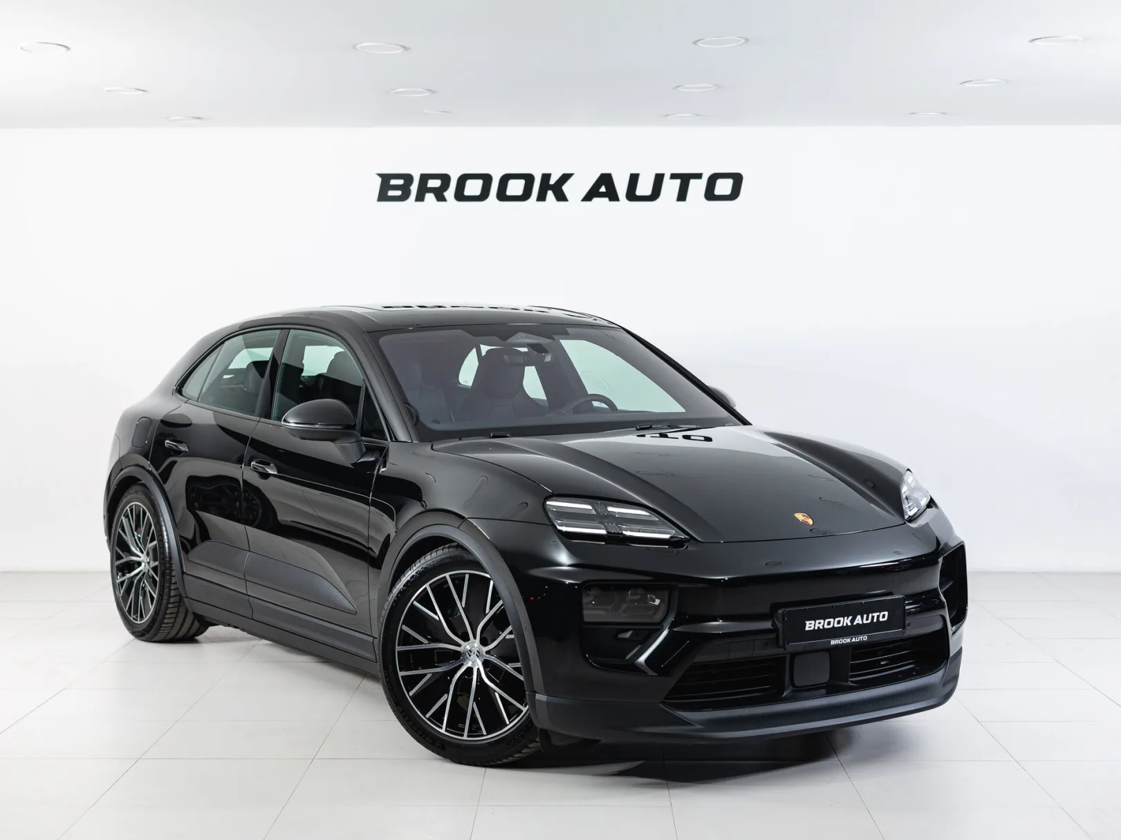 Porsche Macan Electric II, 2025 — экстерьер, фото 3