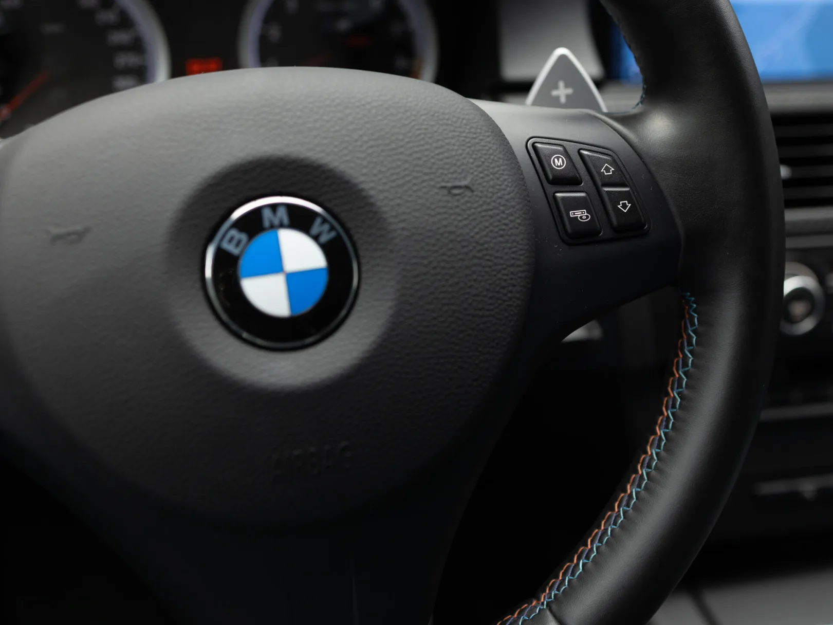 BMW M3 IV (E90), 2013 — экстерьер, фото 17