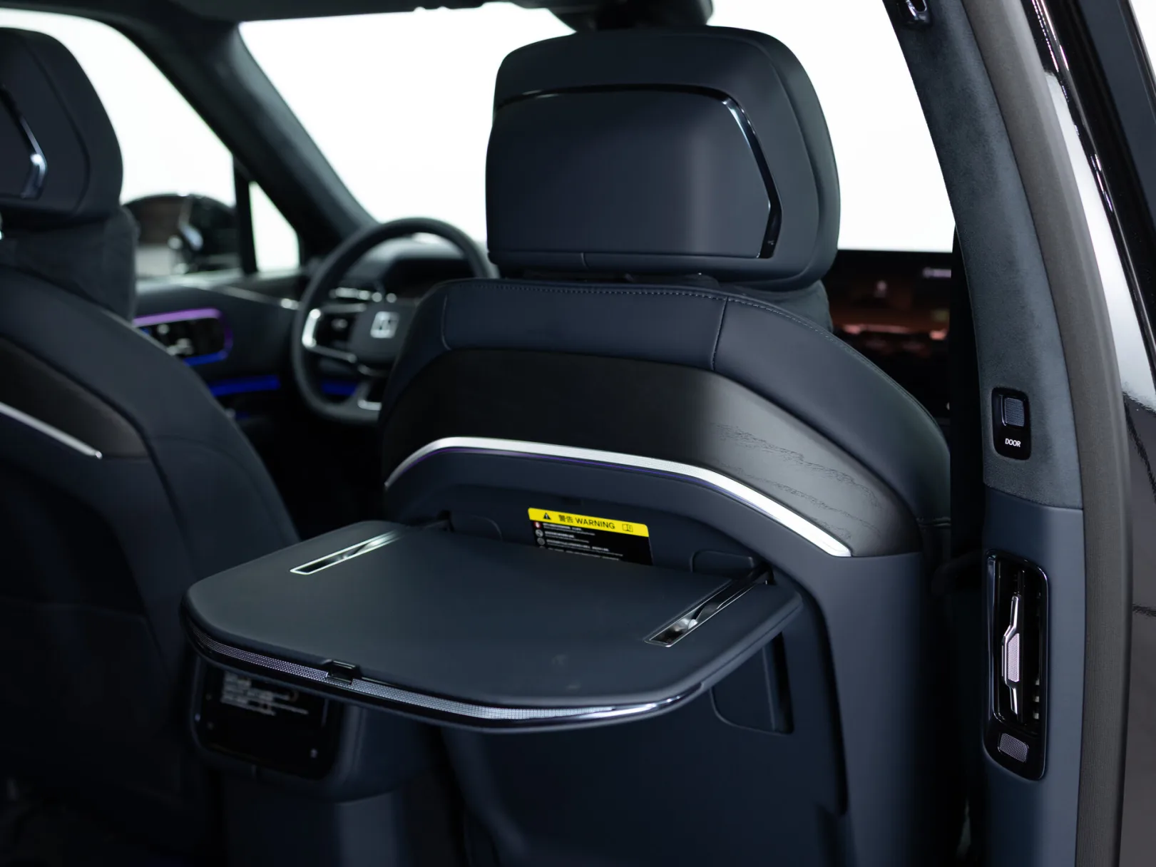 Zeekr 9X Max (6 seats) I, 2025 — экстерьер, фото 31