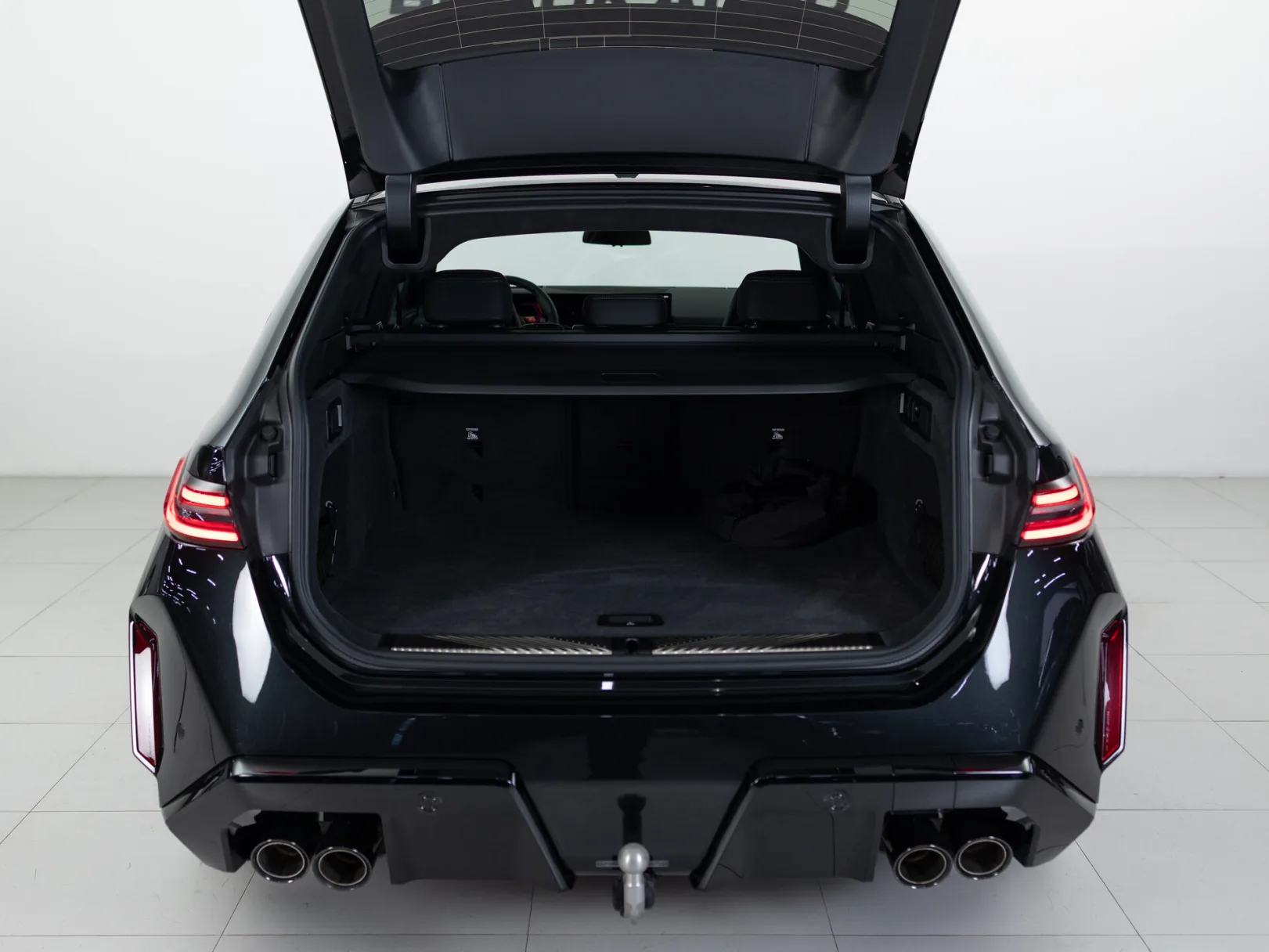 BMW M5 Touring VII (G90), 2025 — экстерьер, фото 32