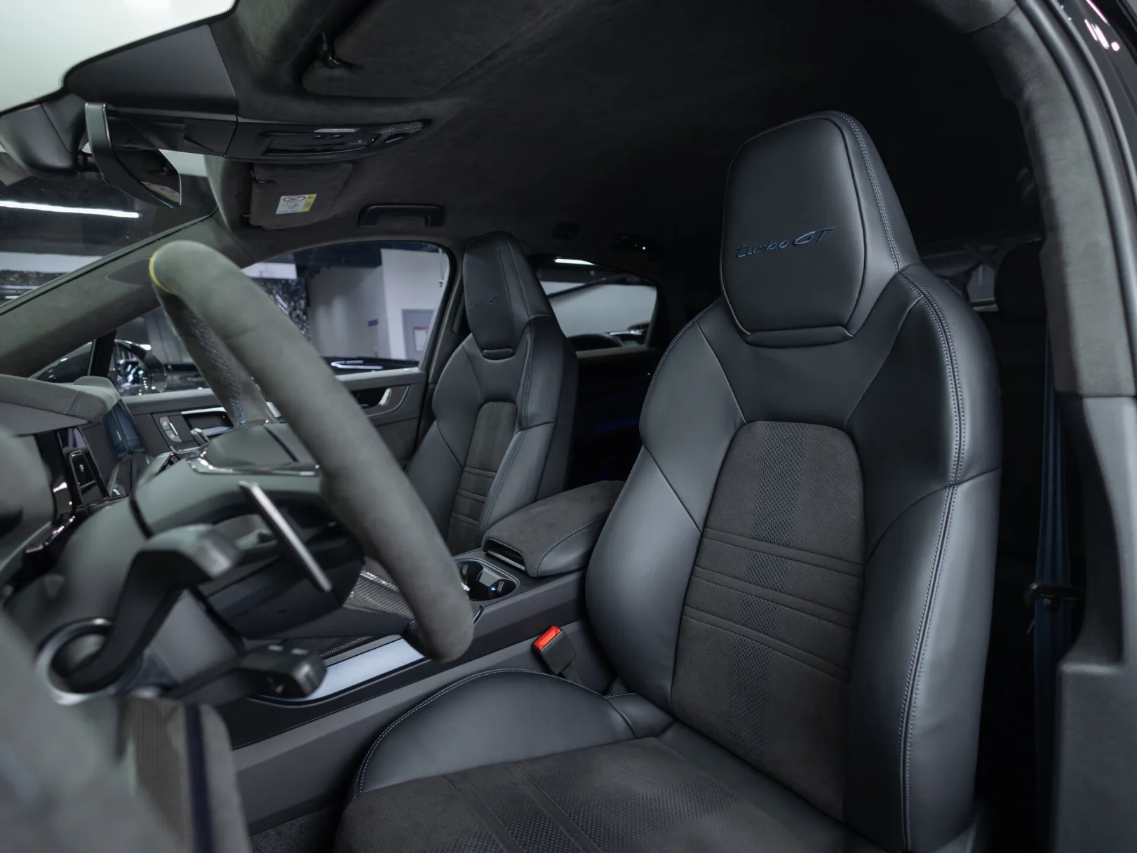 Porsche Cayenne Turbo GT III Рестайлинг, 2024 — экстерьер, фото 10