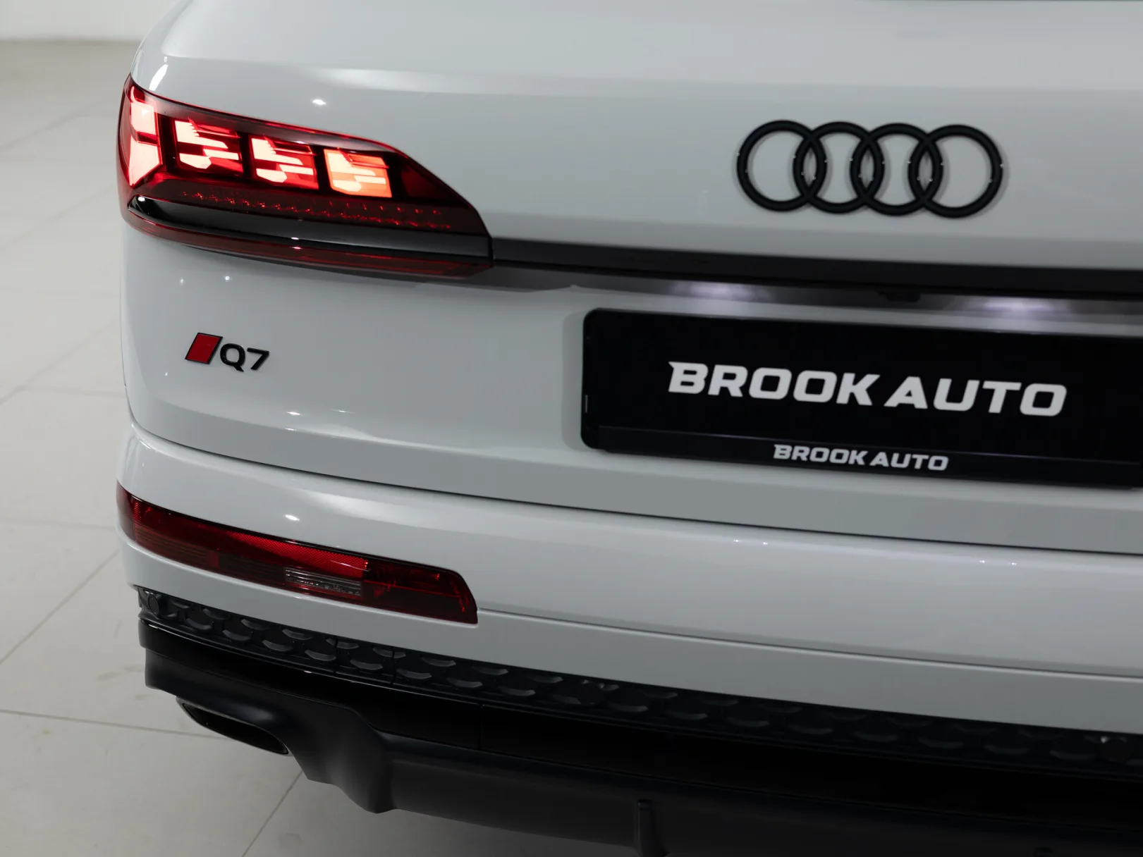 Audi Q7 55 TFSI quattro tiptronic II (4M) Рестайлинг 2, 2024 — экстерьер, фото 36
