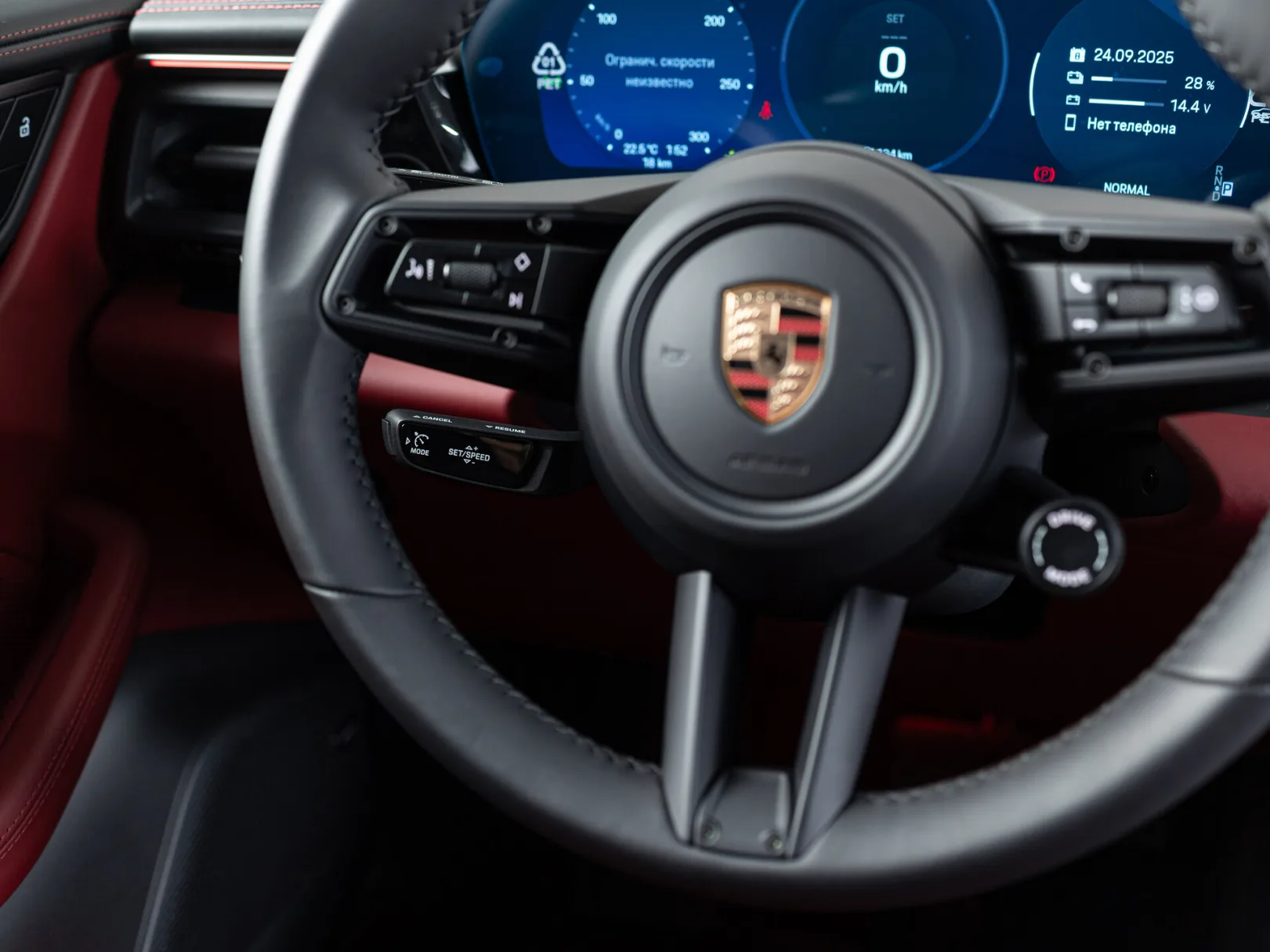 Porsche Macan 4 Electric II, 2025 — экстерьер, фото 15