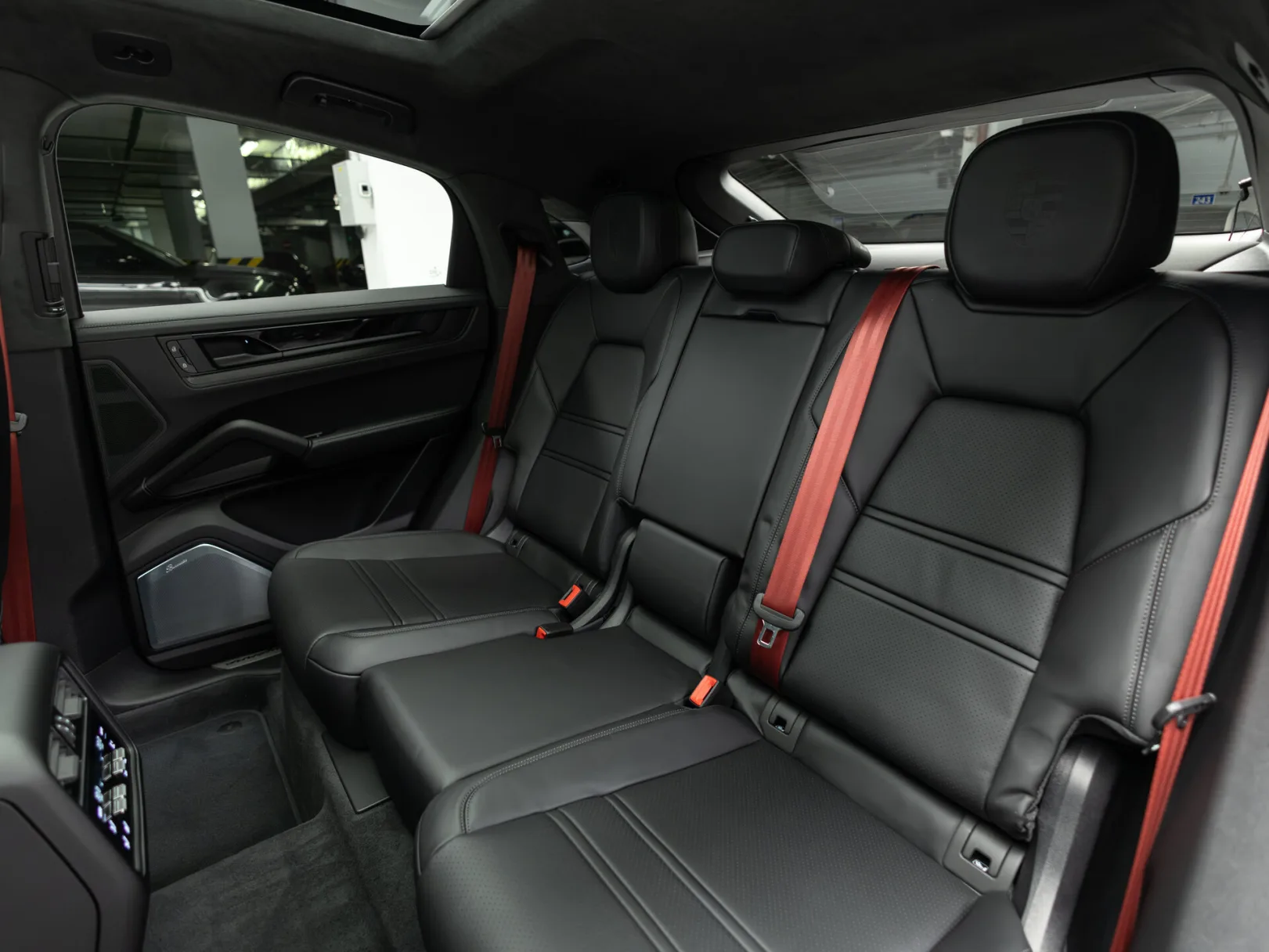 Porsche Cayenne GTS Coupé III Рестайлинг, 2026 — экстерьер, фото 29