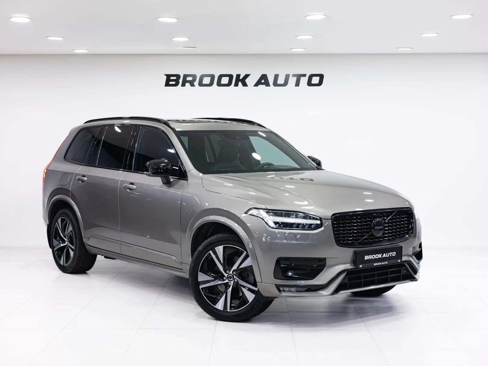 Volvo XC90 R-Design (MY21) II Рестайлинг 1, 2021 — экстерьер, фото 3