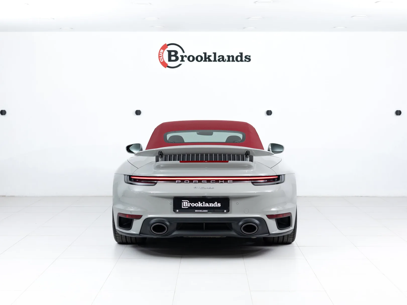 Porsche 911 VIII (992), 2023 — экстерьер, фото 5